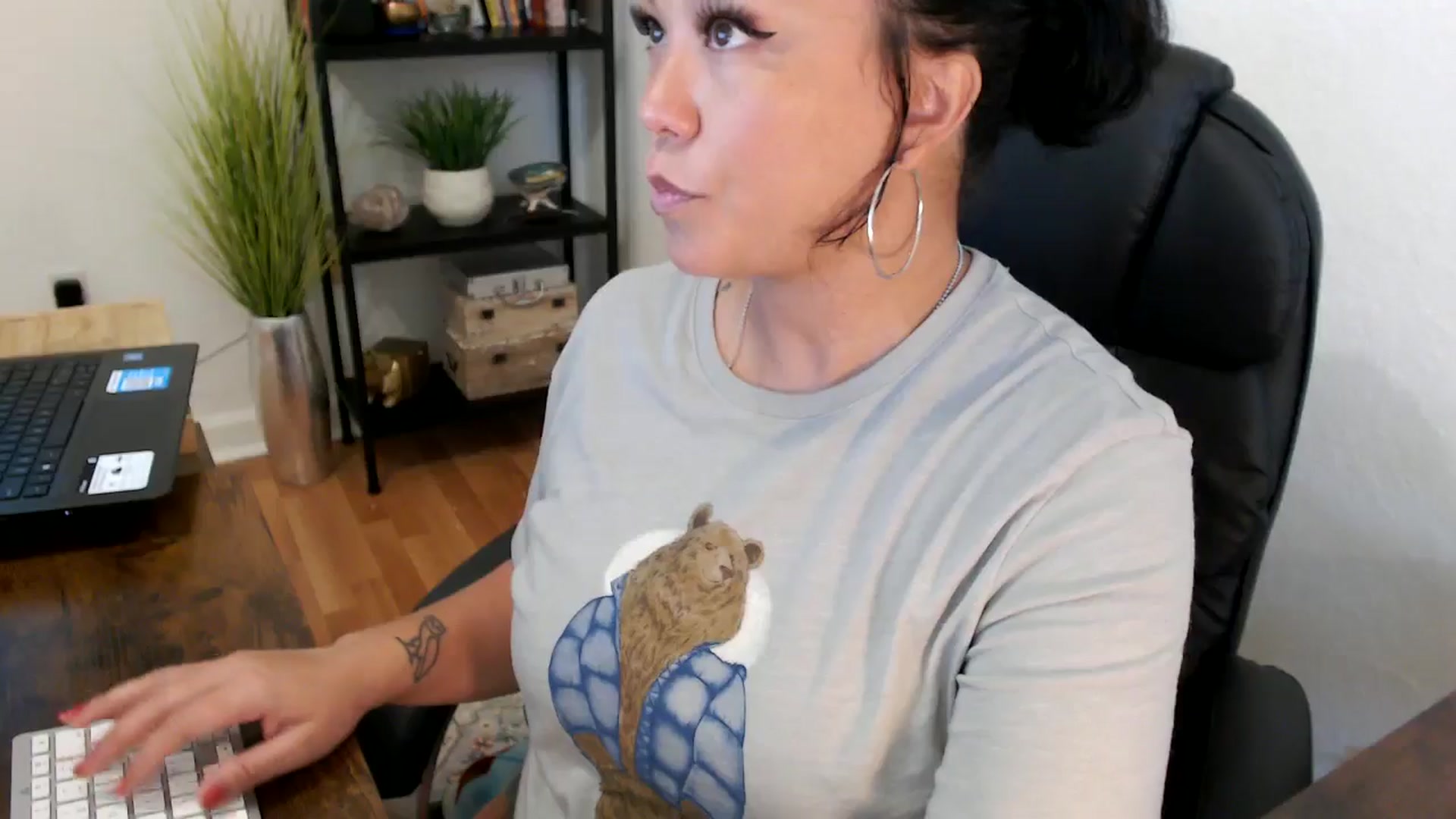 Gallery image thumbnail from MickaylaMinx's myfreecams stream on, 11/06/2024, 16:48 image 17 of 20