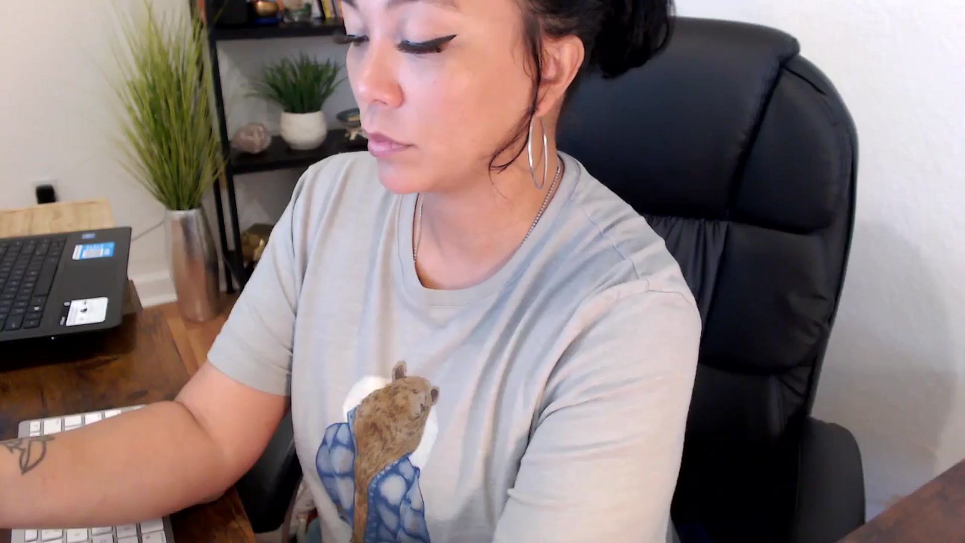 Gallery image thumbnail from MickaylaMinx's myfreecams stream on, 11/06/2024, 16:48 image 8 of 20