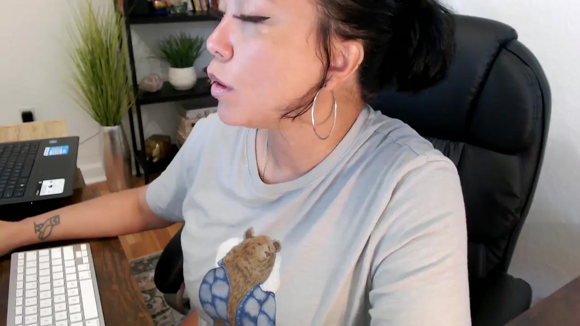 Gallery image thumbnail from MickaylaMinx's myfreecams stream on, 11/06/2024, 16:48 image 9 of 20