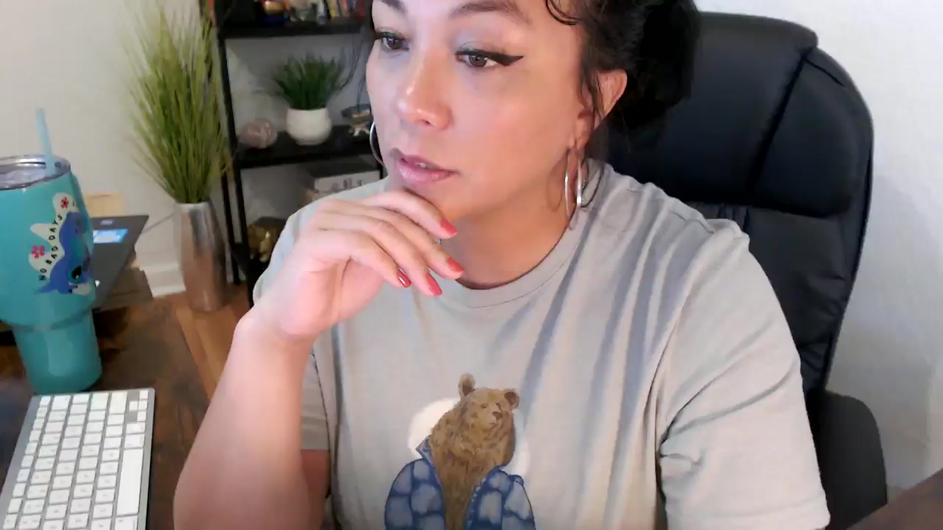 Gallery image thumbnail from MickaylaMinx's myfreecams stream on, 11/06/2024, 18:02 image 7 of 20