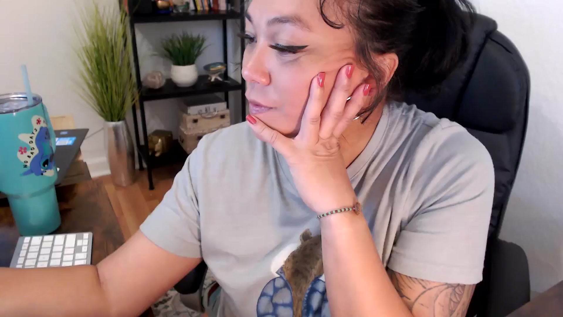 Gallery image thumbnail from MickaylaMinx's myfreecams stream on, 11/06/2024, 18:02 image 11 of 20