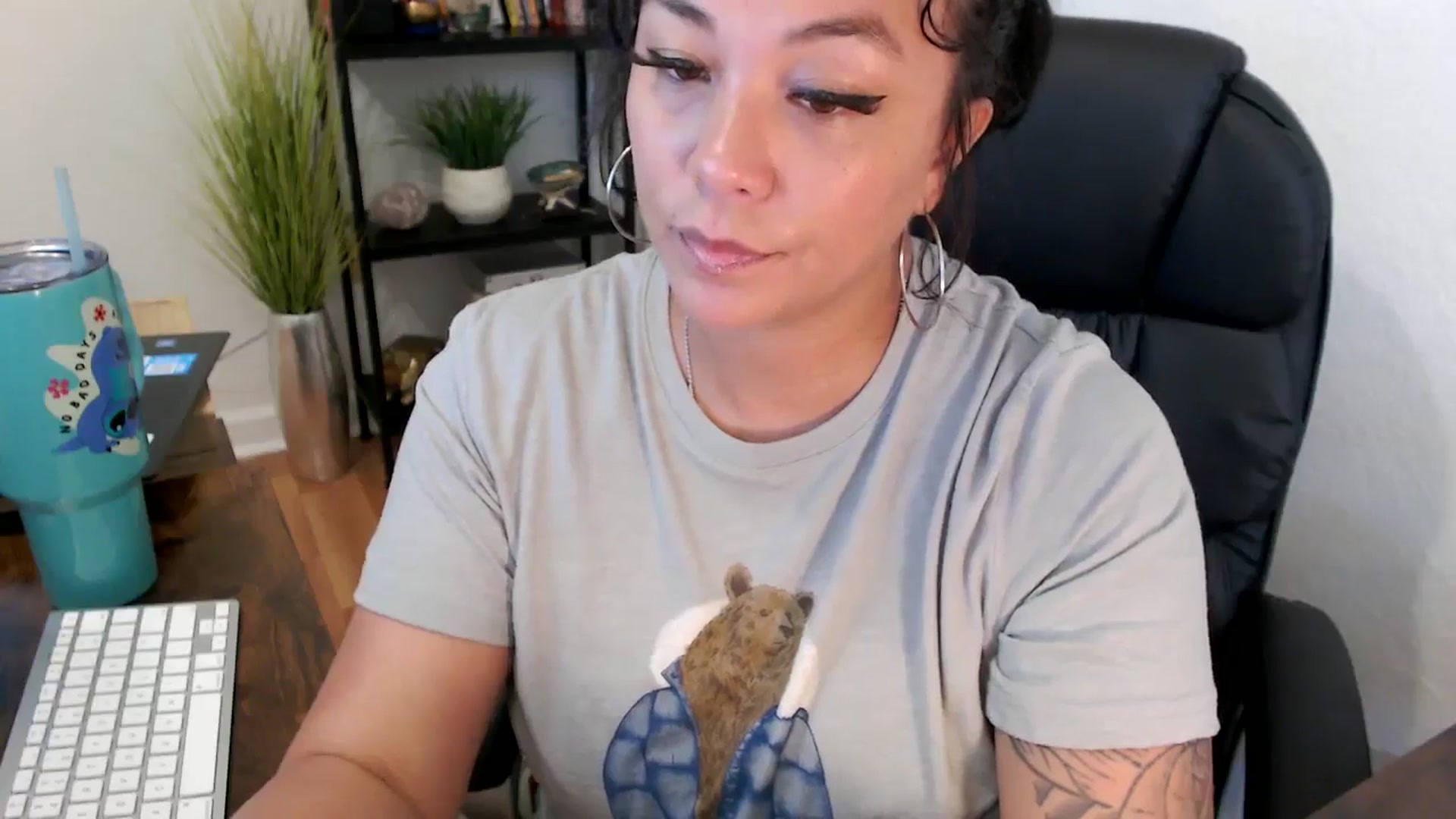 Gallery image thumbnail from MickaylaMinx's myfreecams stream on, 11/06/2024, 18:02 image 8 of 20