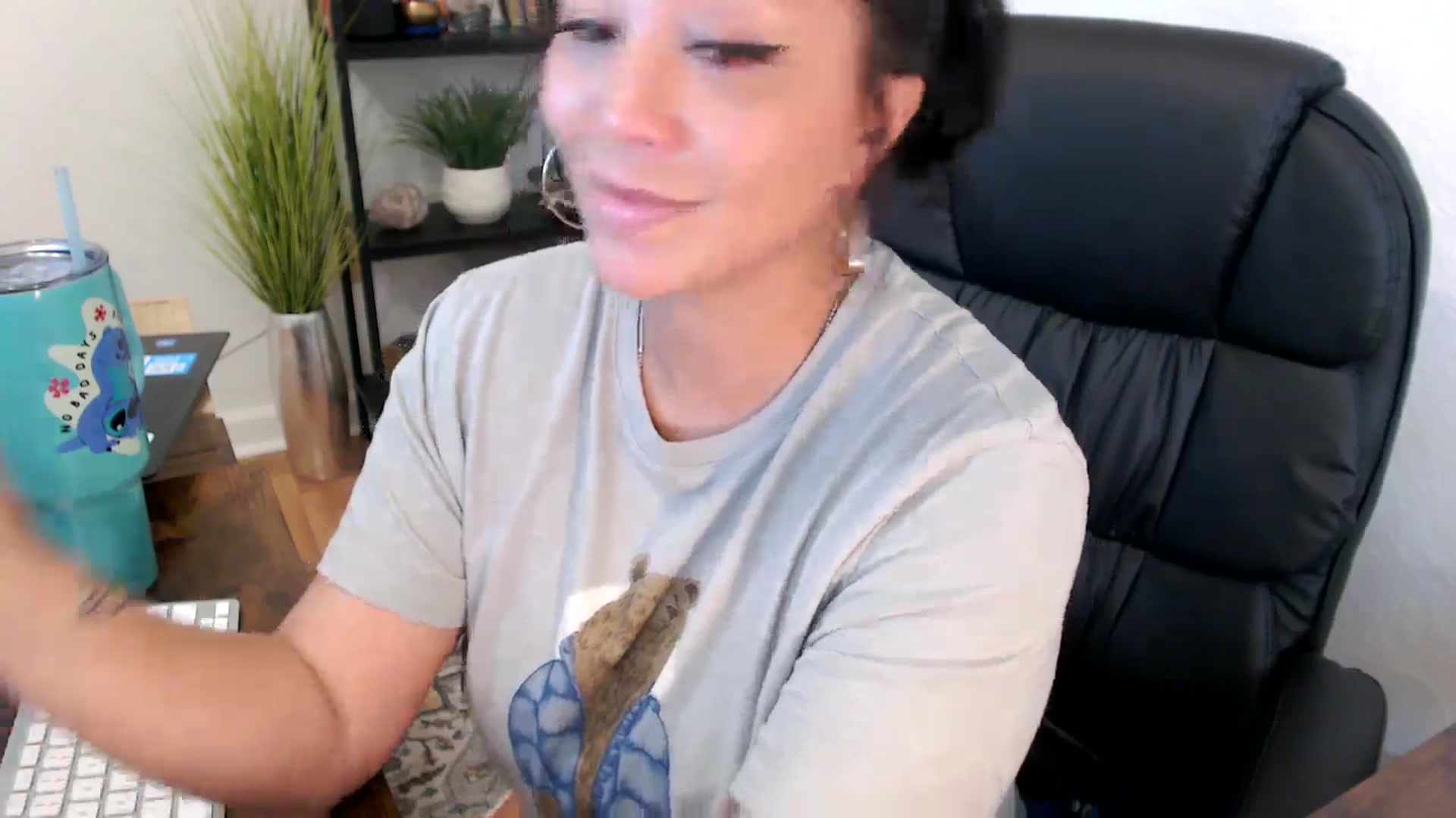 Gallery image thumbnail from MickaylaMinx's myfreecams stream on, 11/06/2024, 18:02 image 6 of 20