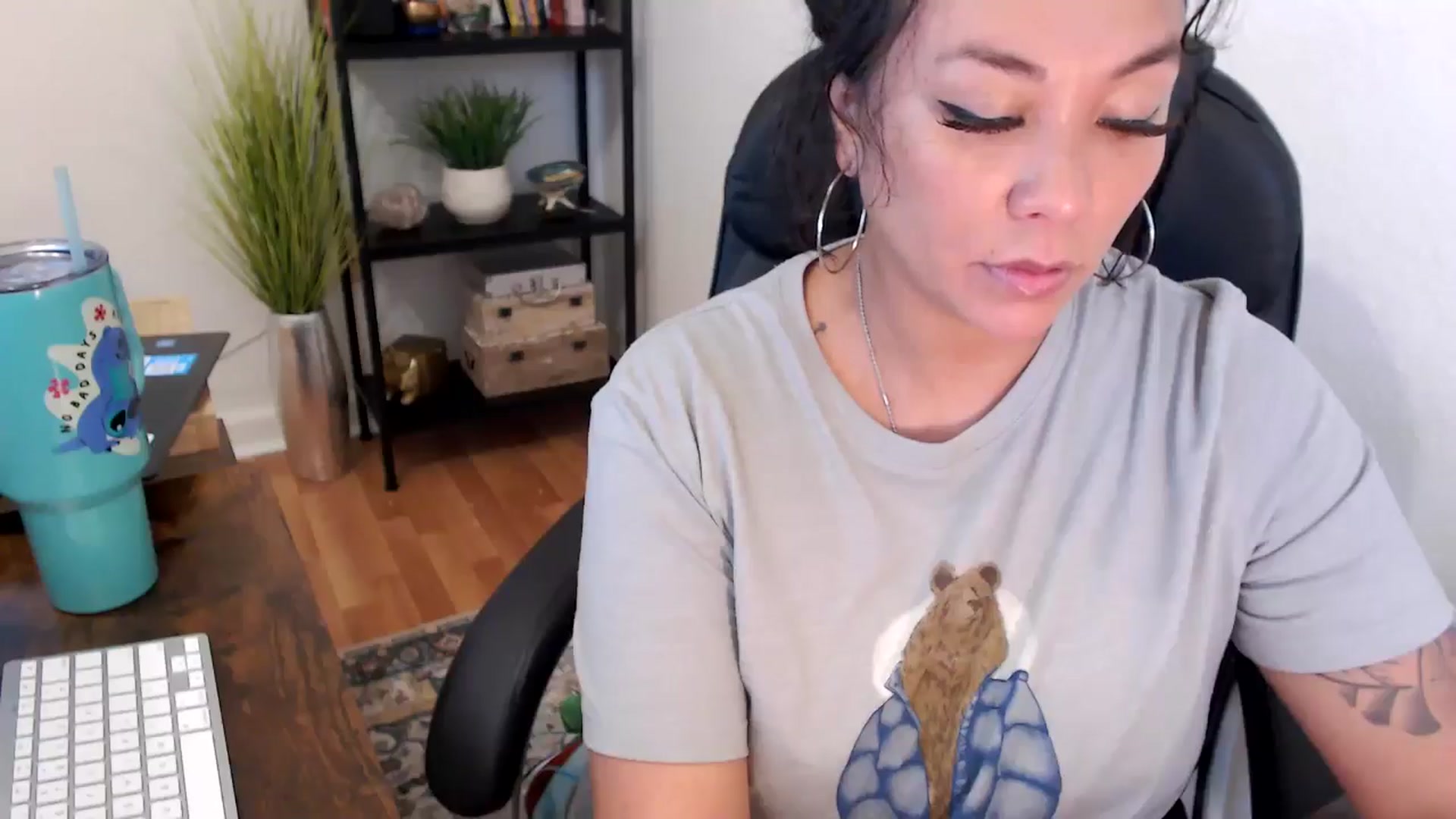 Gallery image thumbnail from MickaylaMinx's myfreecams stream on, 11/06/2024, 18:02 image 16 of 20