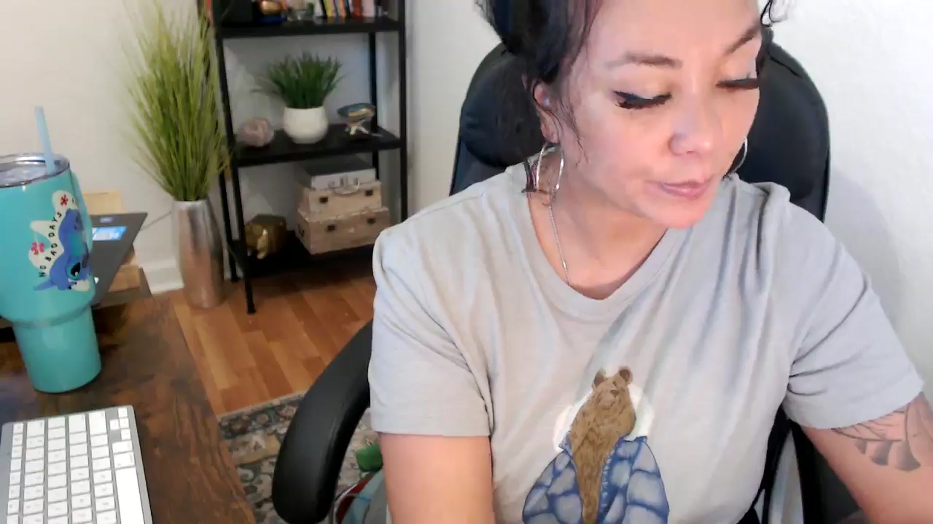 Gallery image thumbnail from MickaylaMinx's myfreecams stream on, 11/06/2024, 18:02 image 15 of 20