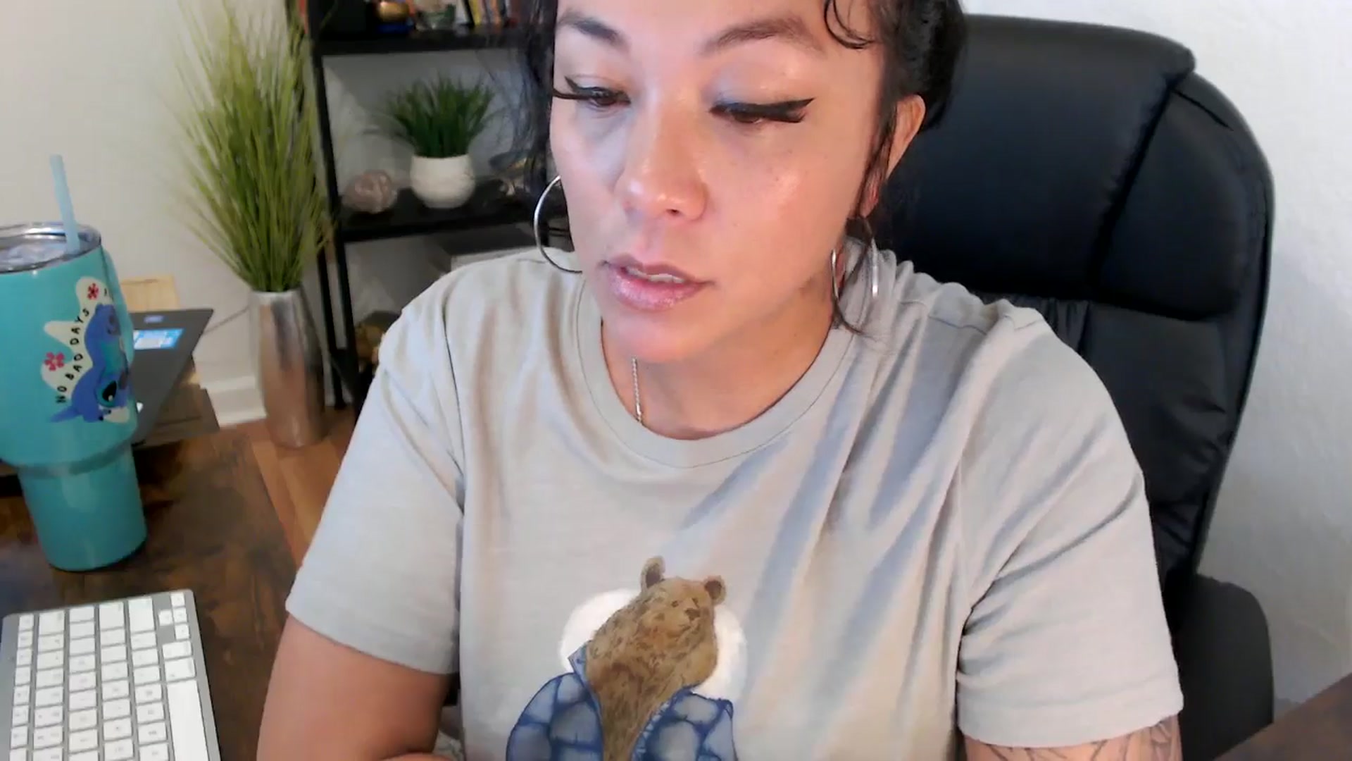 Gallery image thumbnail from MickaylaMinx's myfreecams stream on, 11/06/2024, 18:02 image 20 of 20
