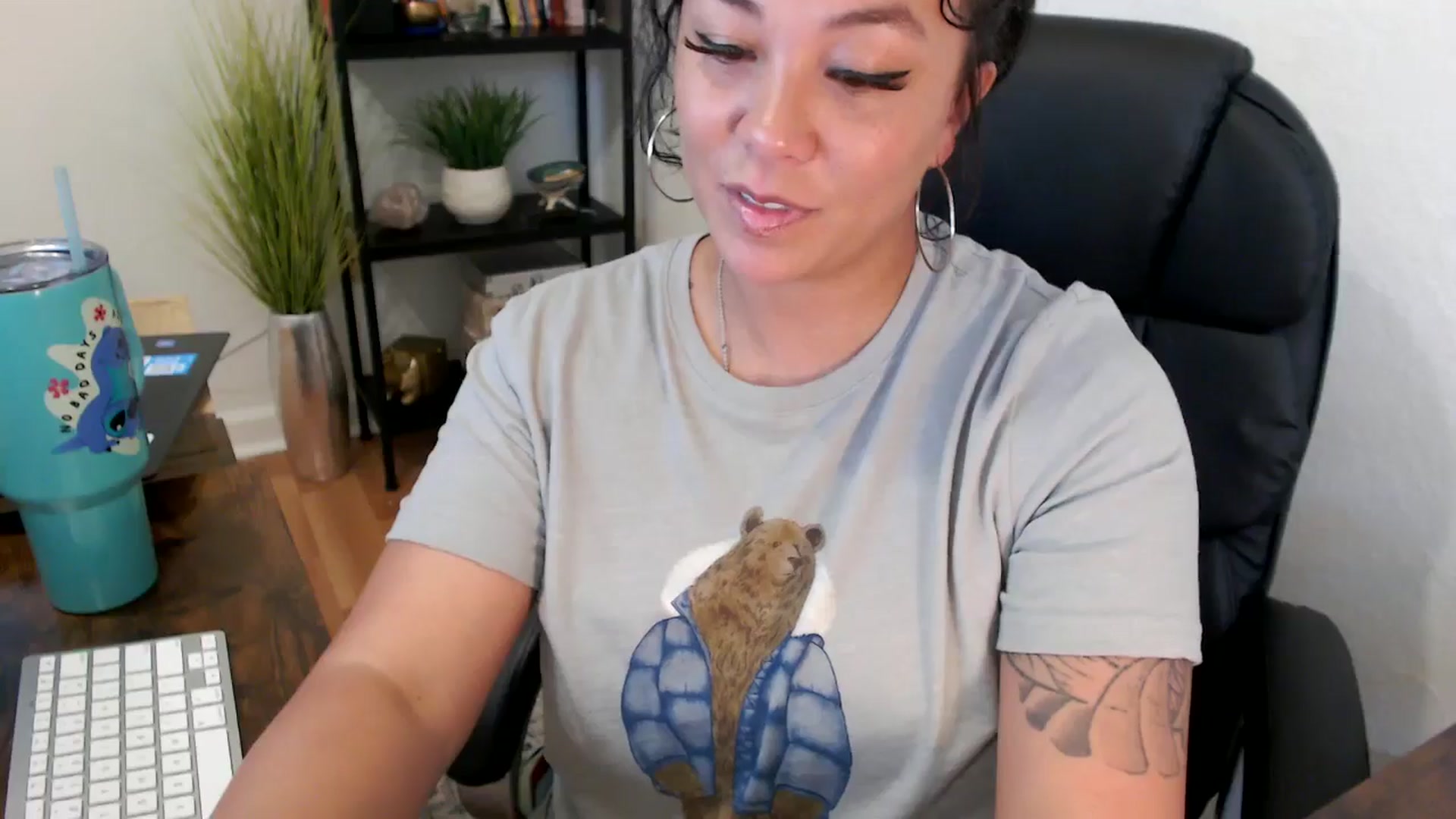 Gallery image thumbnail from MickaylaMinx's myfreecams stream on, 11/06/2024, 18:02 image 12 of 20