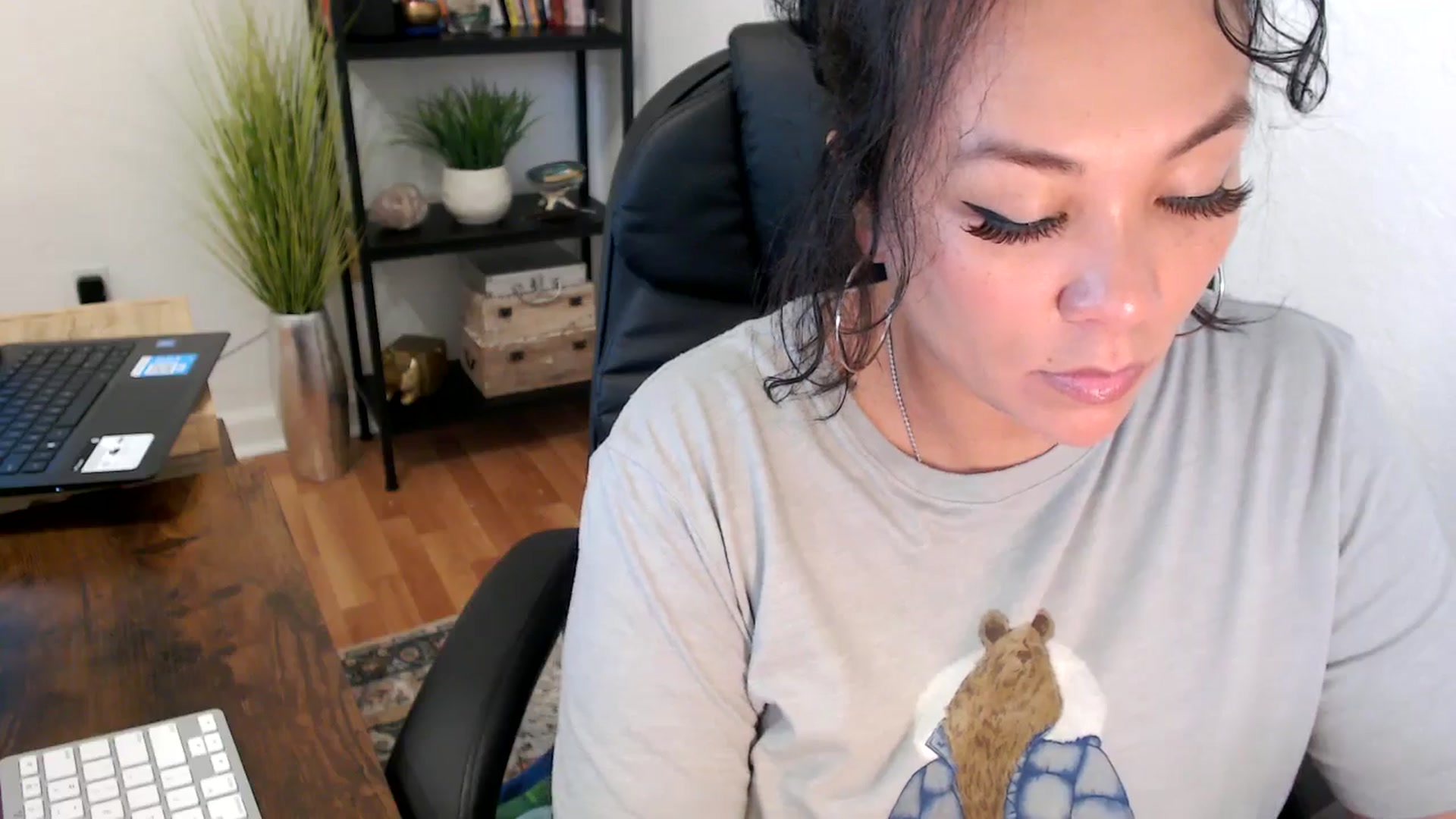 Gallery image thumbnail from MickaylaMinx's myfreecams stream on, 11/06/2024, 18:34 image 19 of 20