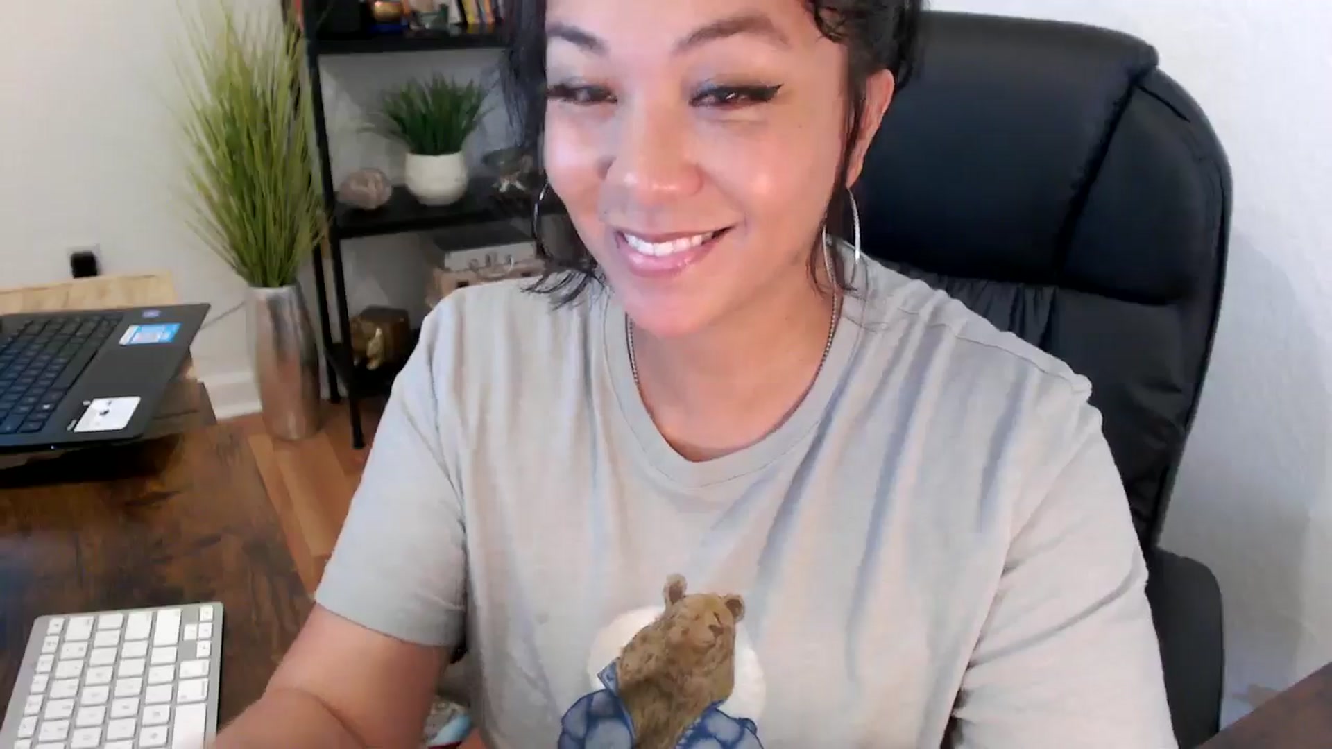 Gallery image thumbnail from MickaylaMinx's myfreecams stream on, 11/06/2024, 19:05 image 8 of 20