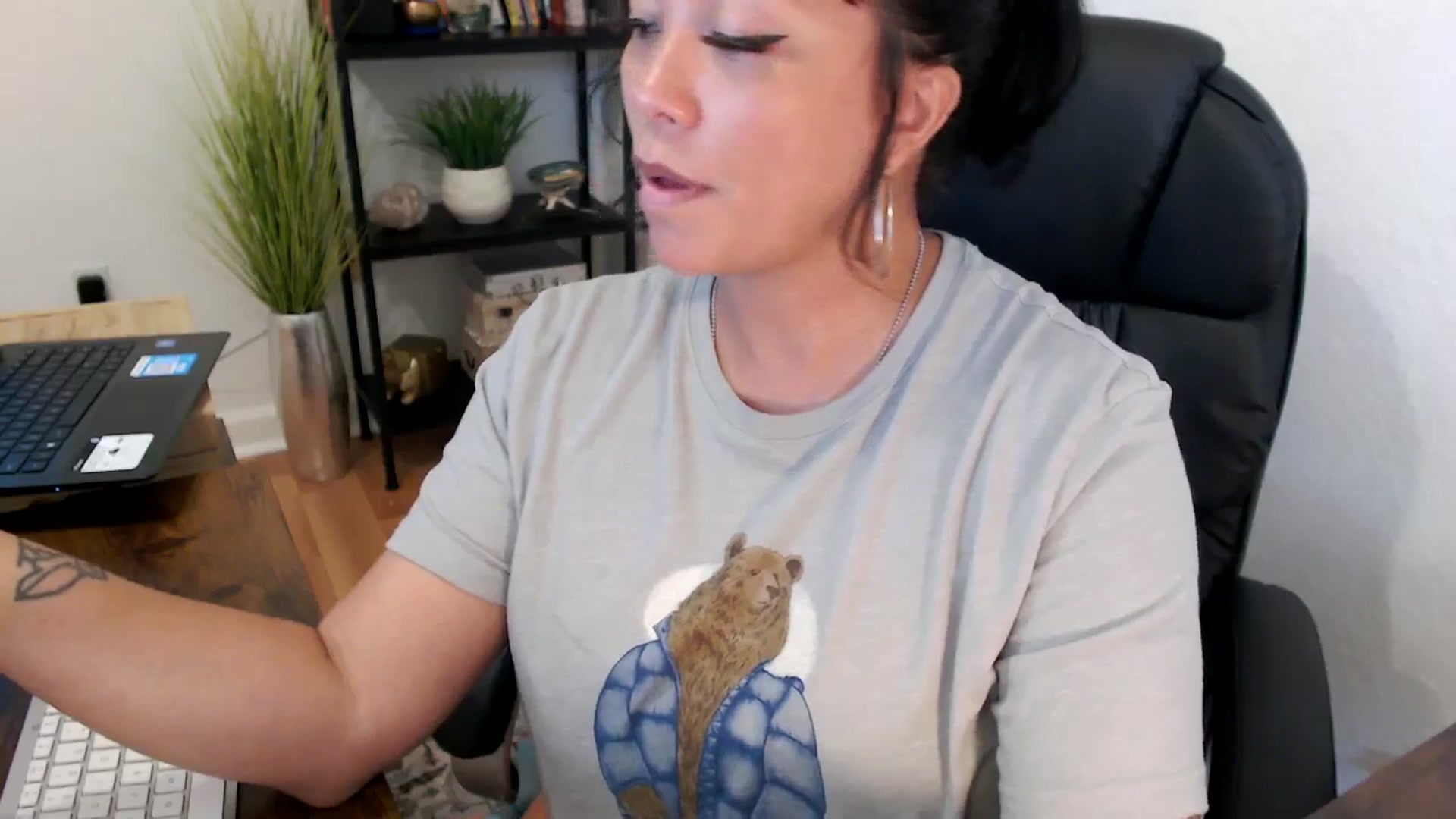 Gallery image thumbnail from MickaylaMinx's myfreecams stream on, 11/06/2024, 19:05 image 18 of 20