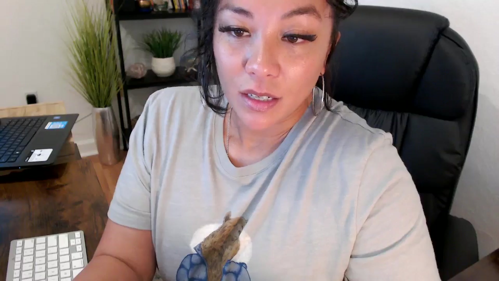 Gallery image thumbnail from MickaylaMinx's myfreecams stream on, 11/06/2024, 20:13 image 12 of 20