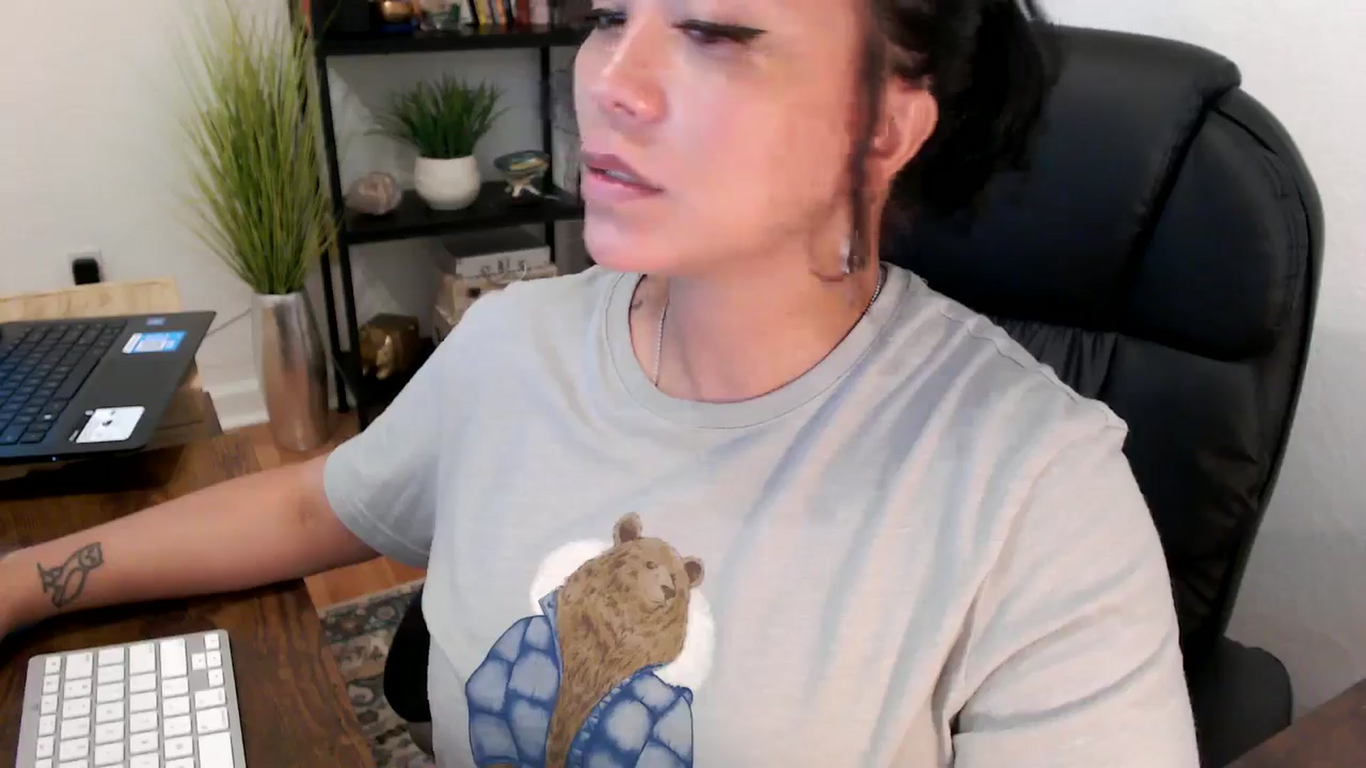 Gallery image thumbnail from MickaylaMinx's myfreecams stream on, 11/06/2024, 20:34 image 7 of 20