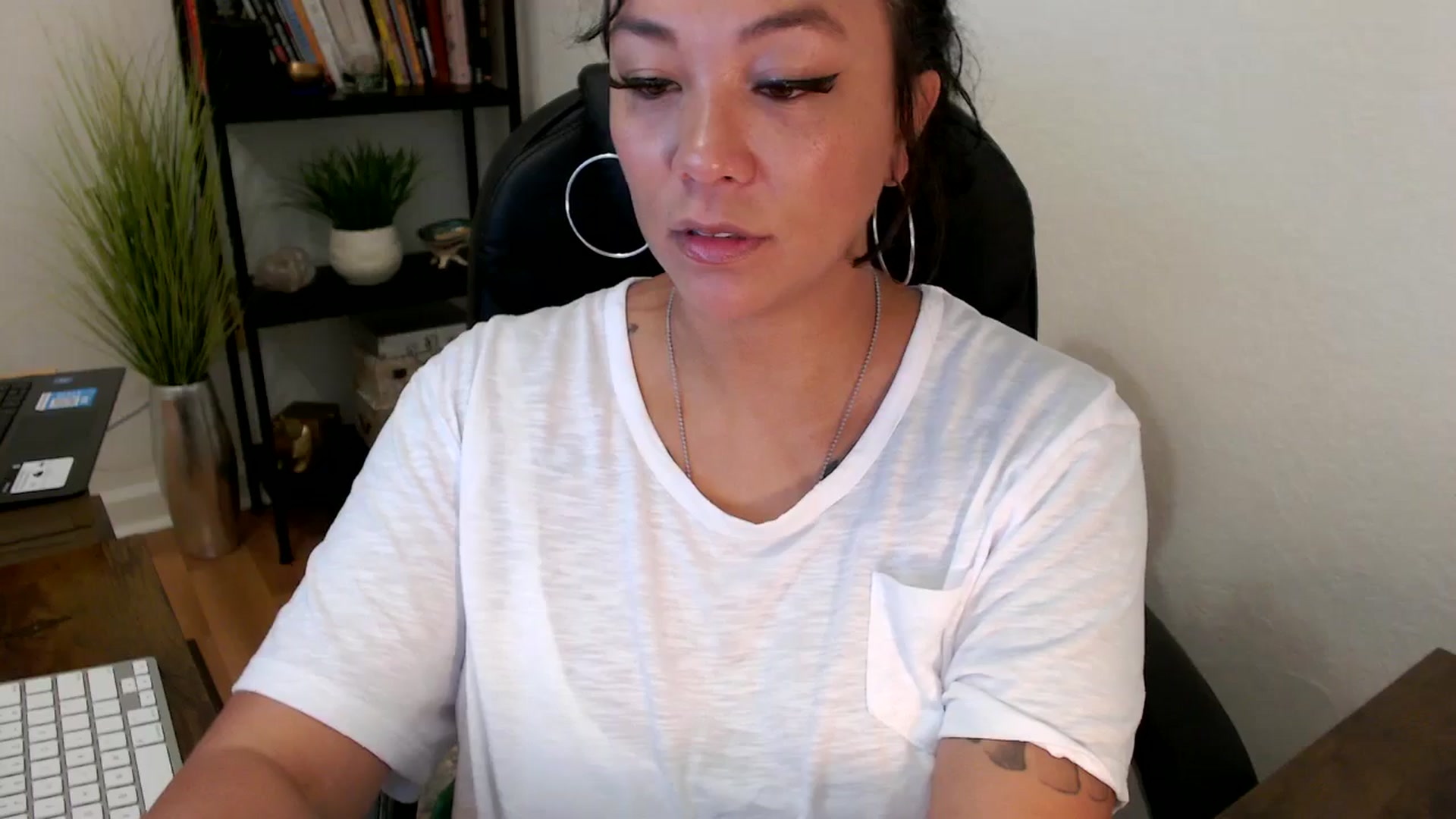 Gallery image thumbnail from MickaylaMinx's myfreecams stream on, 11/07/2024, 16:53 image 17 of 20