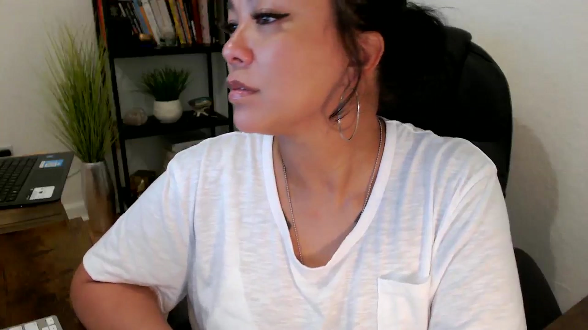 Gallery image thumbnail from MickaylaMinx's myfreecams stream on, 11/07/2024, 18:46 image 12 of 20