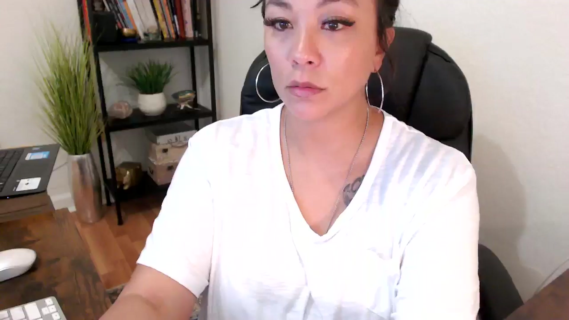 Gallery image thumbnail from MickaylaMinx's myfreecams stream on, 11/07/2024, 20:26 image 8 of 20