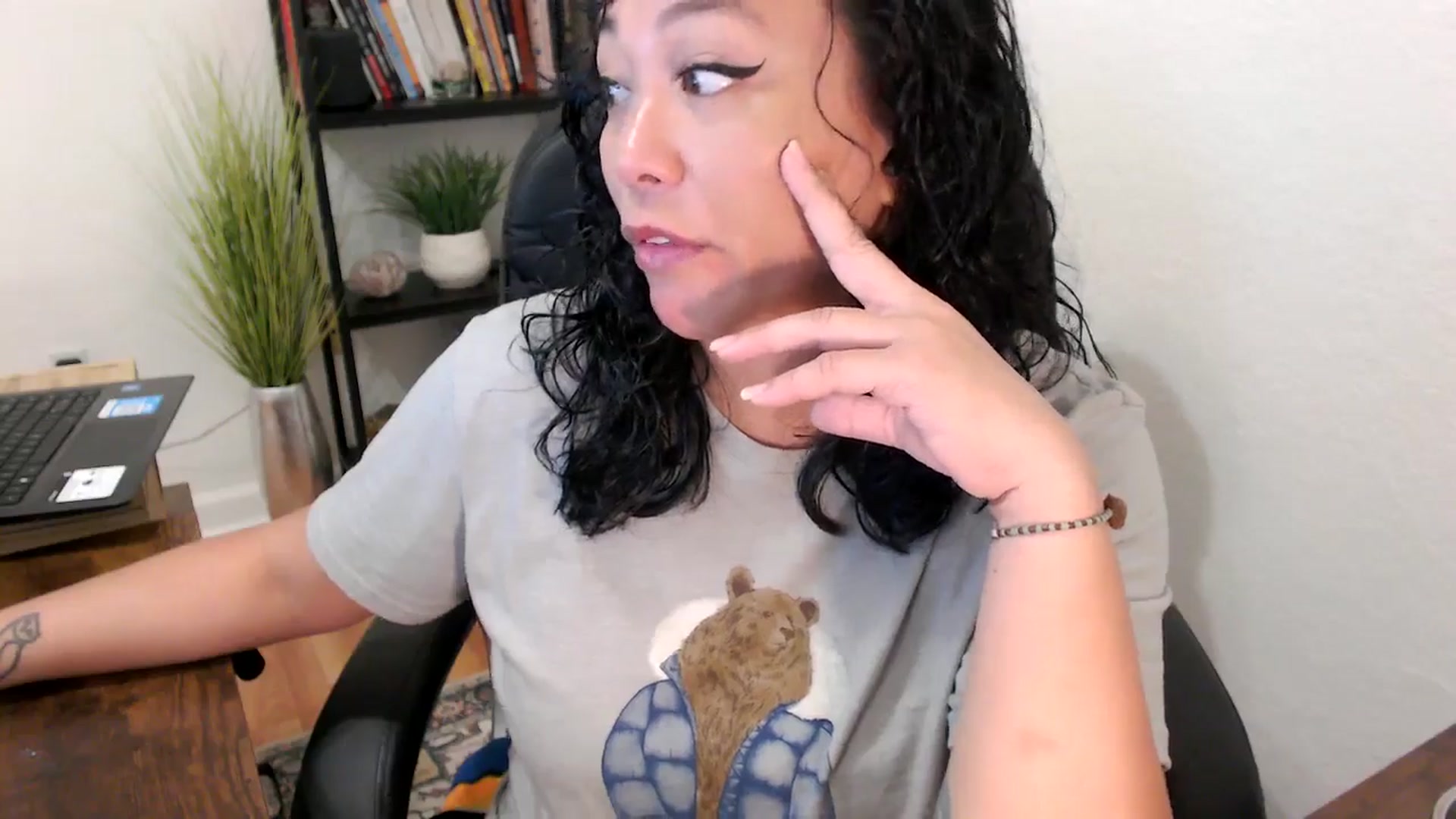 Gallery image thumbnail from MickaylaMinx's myfreecams stream on, 11/11/2024, 15:26 image 3 of 20