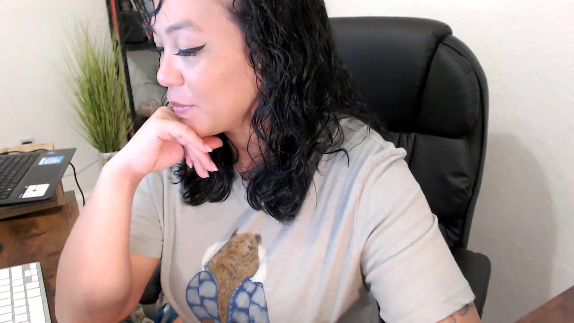 Gallery image thumbnail from MickaylaMinx's myfreecams stream on, 11/11/2024, 15:26 image 20 of 20