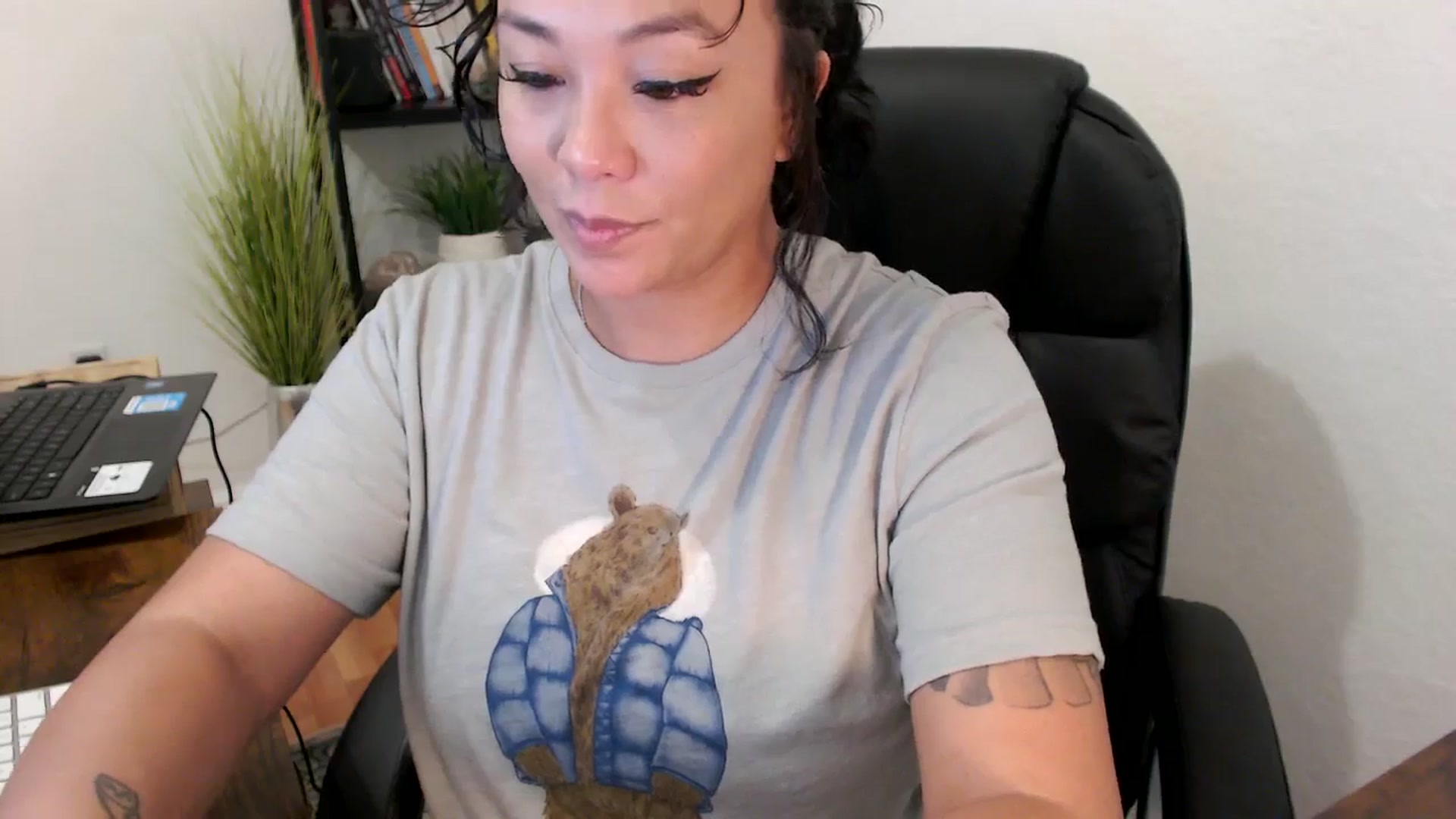 Gallery image thumbnail from MickaylaMinx's myfreecams stream on, 11/11/2024, 17:09 image 11 of 20
