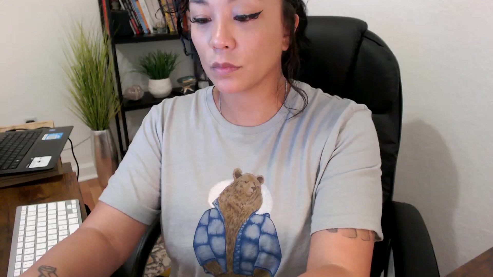 Gallery image thumbnail from MickaylaMinx's myfreecams stream on, 11/11/2024, 17:09 image 6 of 20