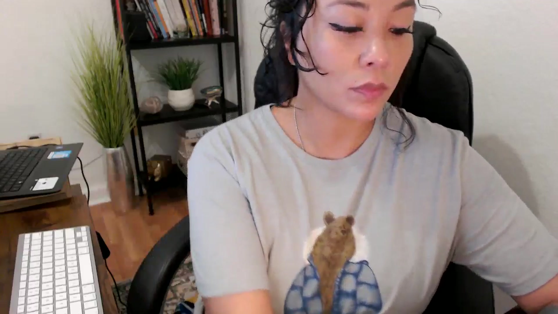 Gallery image thumbnail from MickaylaMinx's myfreecams stream on, 11/11/2024, 17:09 image 5 of 20