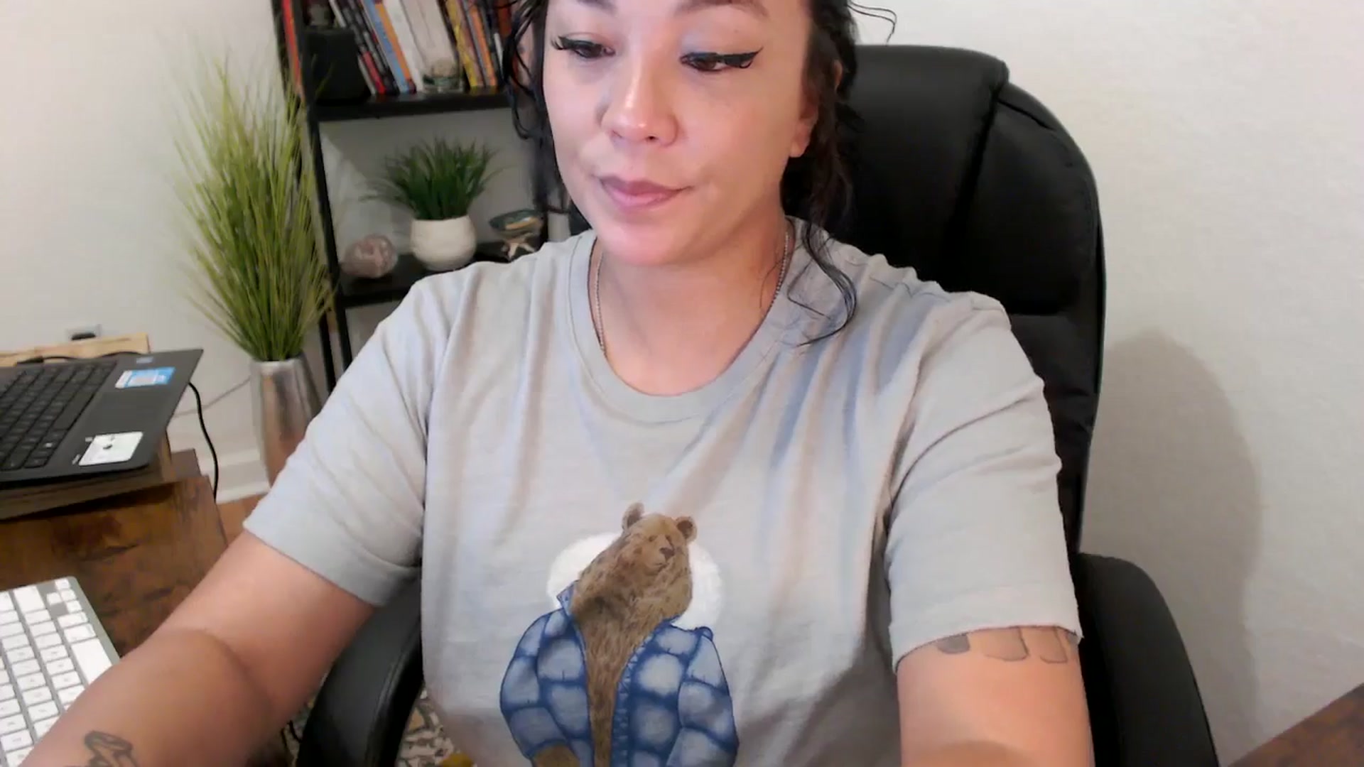 Gallery image thumbnail from MickaylaMinx's myfreecams stream on, 11/11/2024, 17:09 image 3 of 20