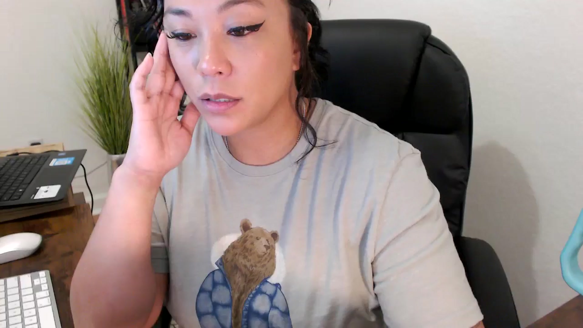Gallery image thumbnail from MickaylaMinx's myfreecams stream on, 11/11/2024, 17:09 image 14 of 20