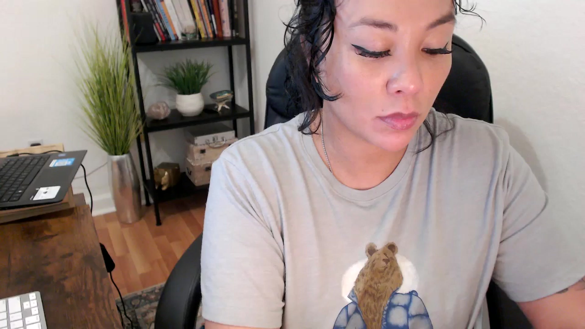 Gallery image thumbnail from MickaylaMinx's myfreecams stream on, 11/11/2024, 18:16 image 12 of 20