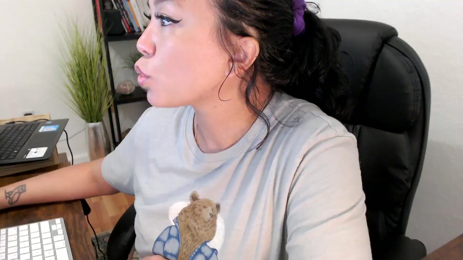 Gallery image thumbnail from MickaylaMinx's myfreecams stream on, 11/11/2024, 19:04 image 3 of 20