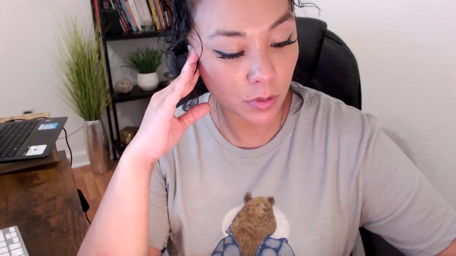 Gallery image thumbnail from MickaylaMinx's myfreecams stream on, 11/11/2024, 19:04 image 12 of 20