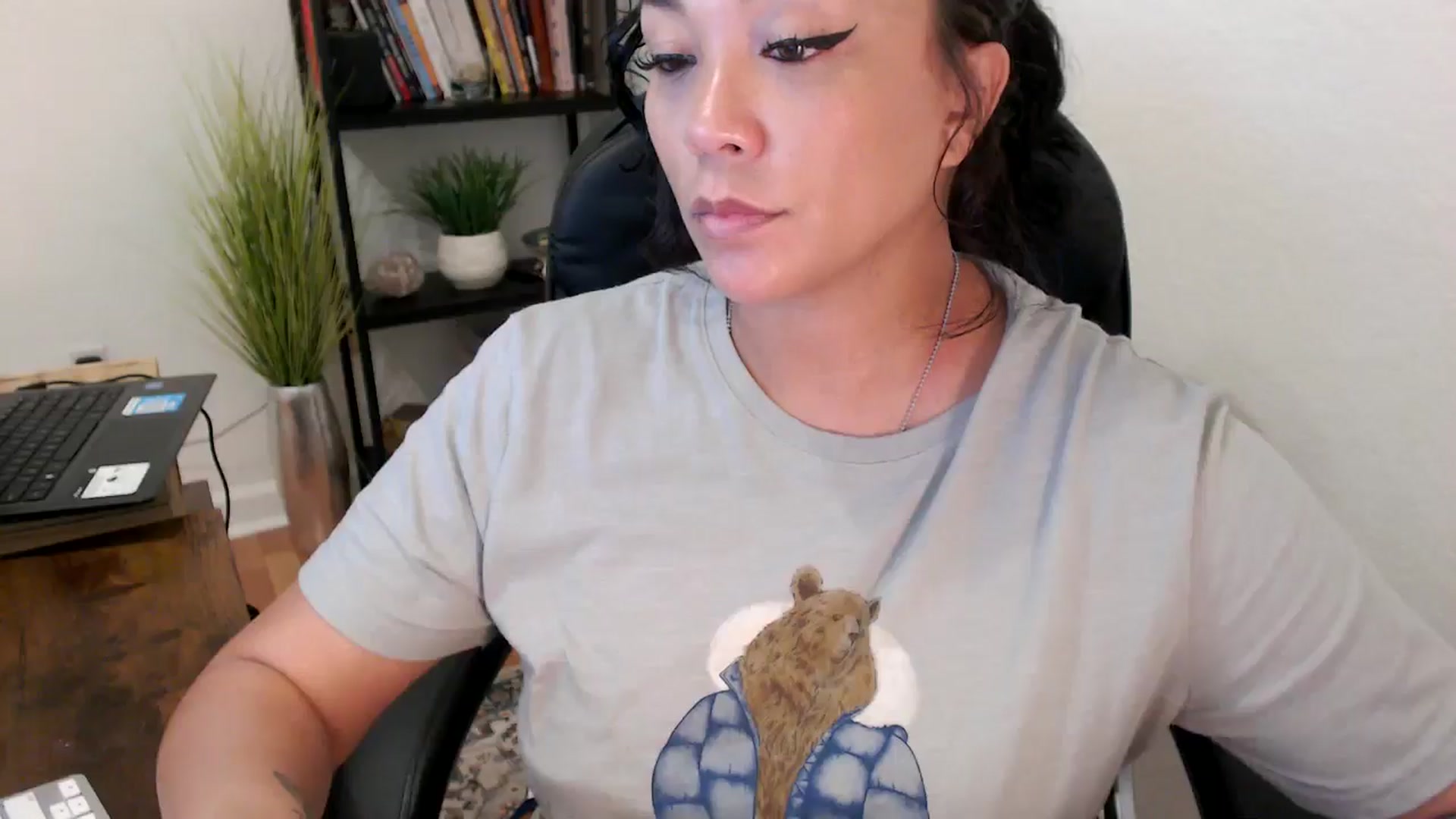 Gallery image thumbnail from MickaylaMinx's myfreecams stream on, 11/11/2024, 19:04 image 19 of 20