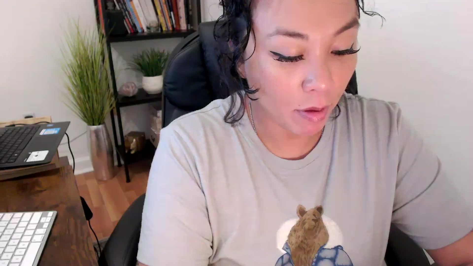 Gallery image thumbnail from MickaylaMinx's myfreecams stream on, 11/11/2024, 19:04 image 5 of 20