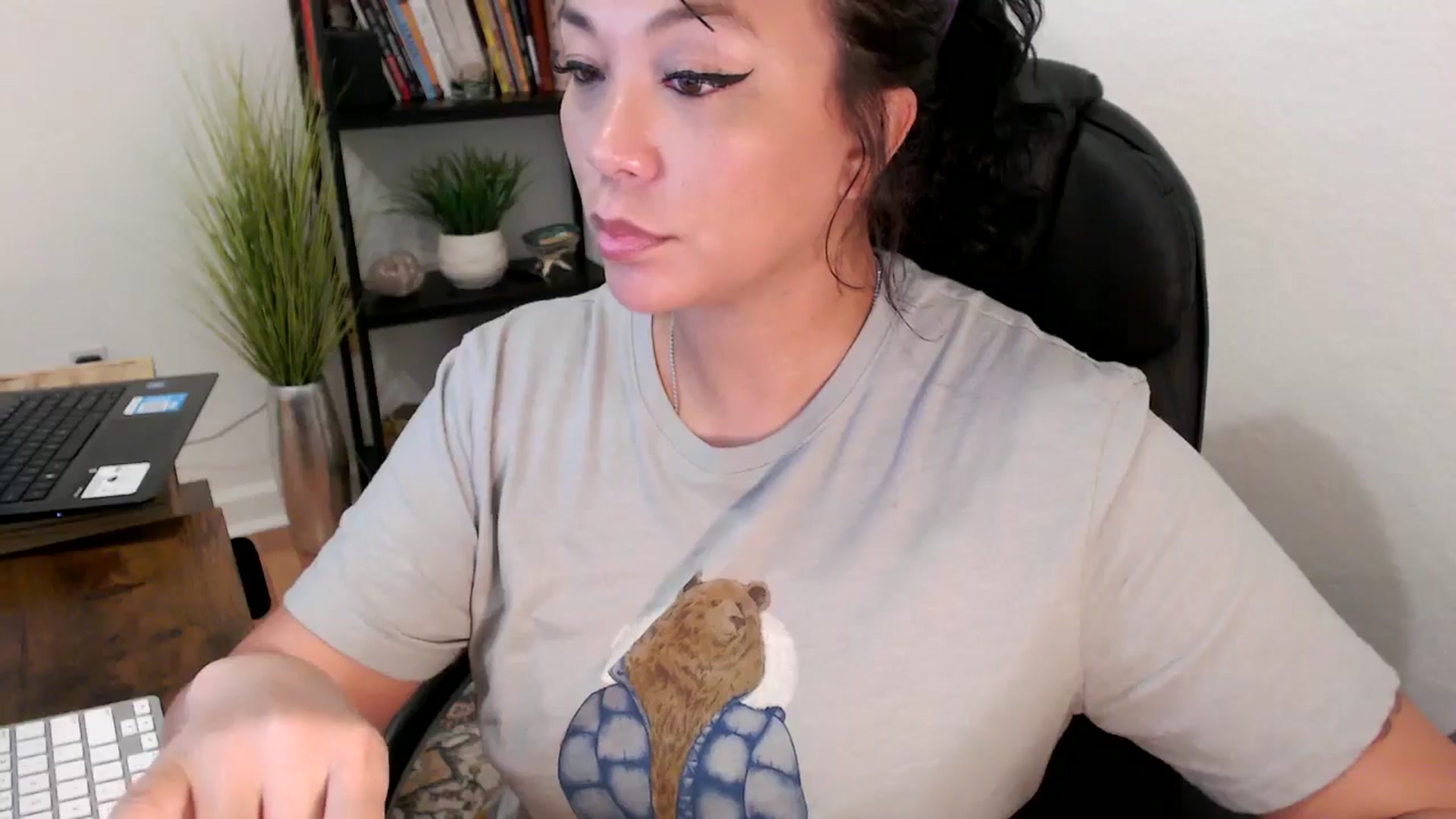 Gallery image thumbnail from MickaylaMinx's myfreecams stream on, 11/11/2024, 19:48 image 10 of 20