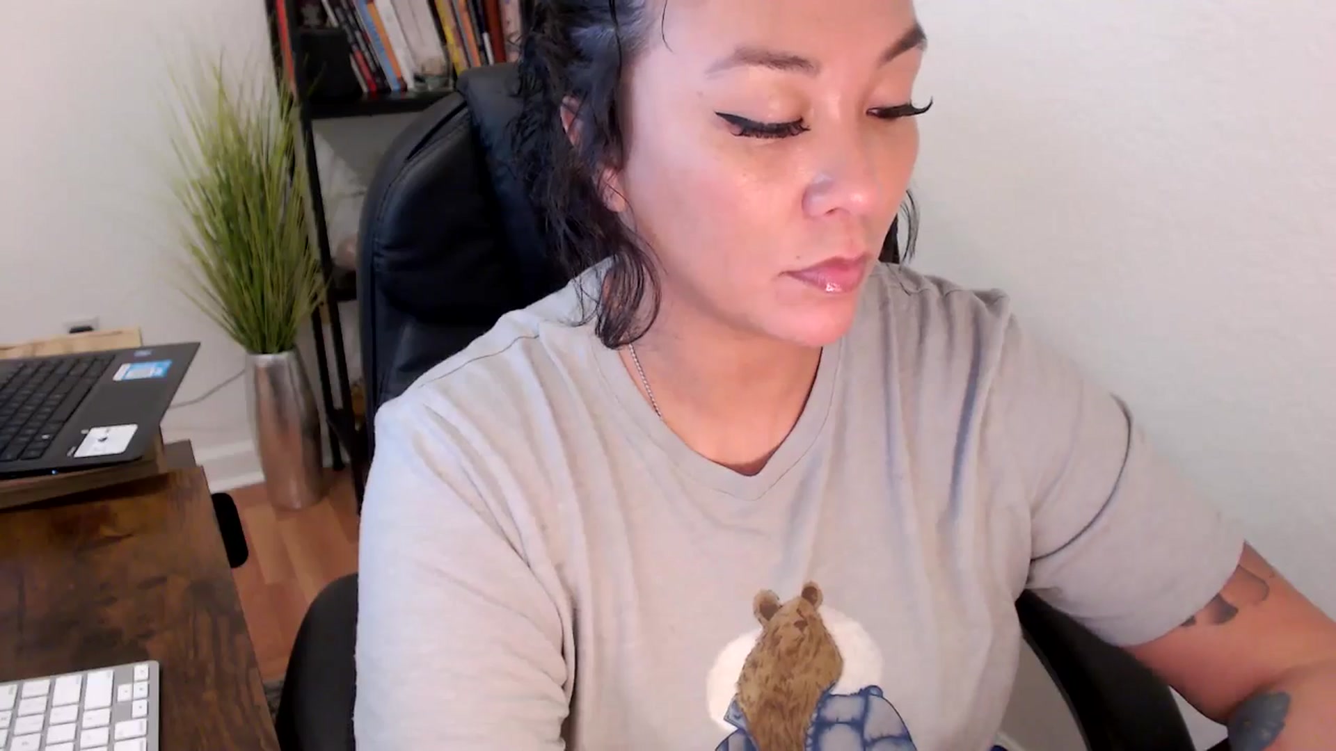 Gallery image thumbnail from MickaylaMinx's myfreecams stream on, 11/11/2024, 19:48 image 18 of 20