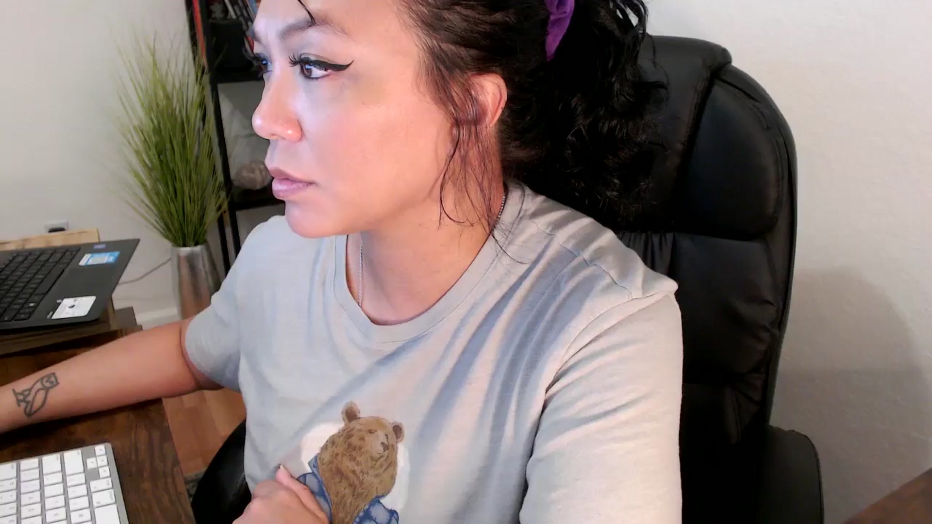 Gallery image thumbnail from MickaylaMinx's myfreecams stream on, 11/11/2024, 19:48 image 4 of 20