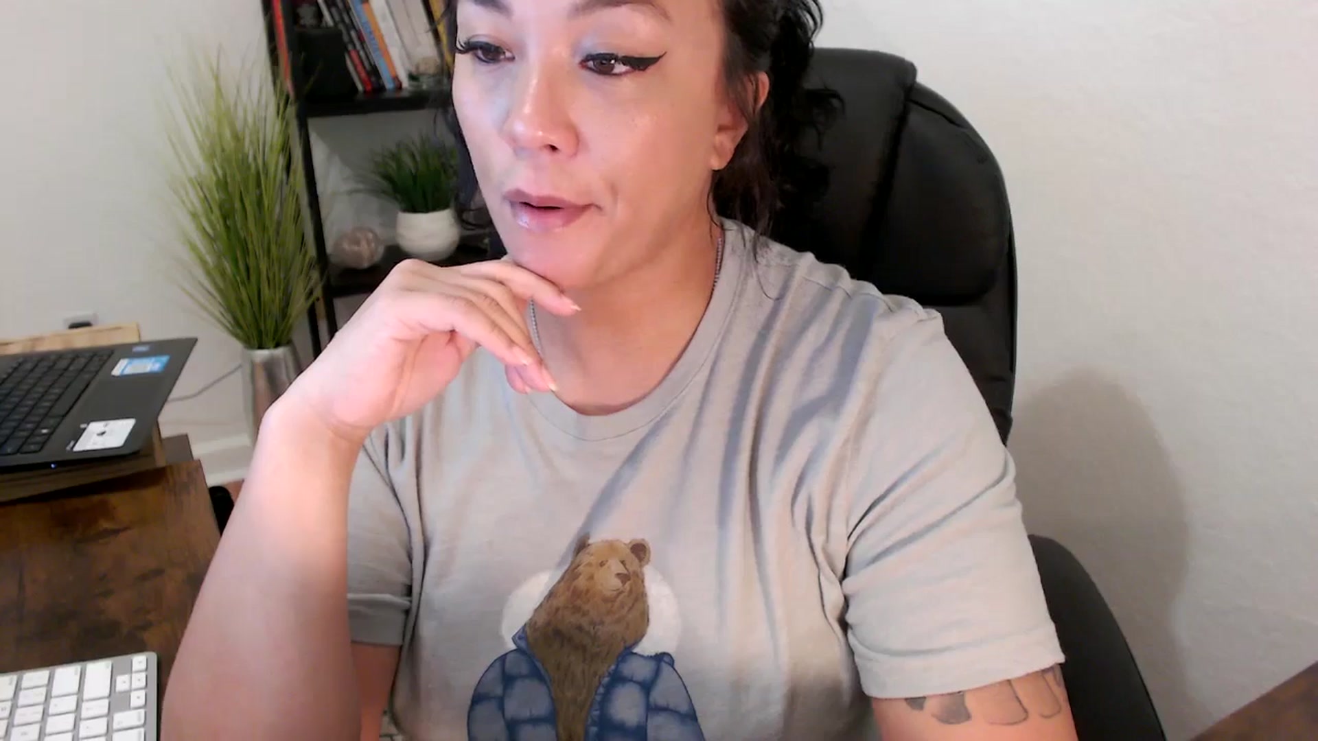 Gallery image thumbnail from MickaylaMinx's myfreecams stream on, 11/11/2024, 19:48 image 16 of 20