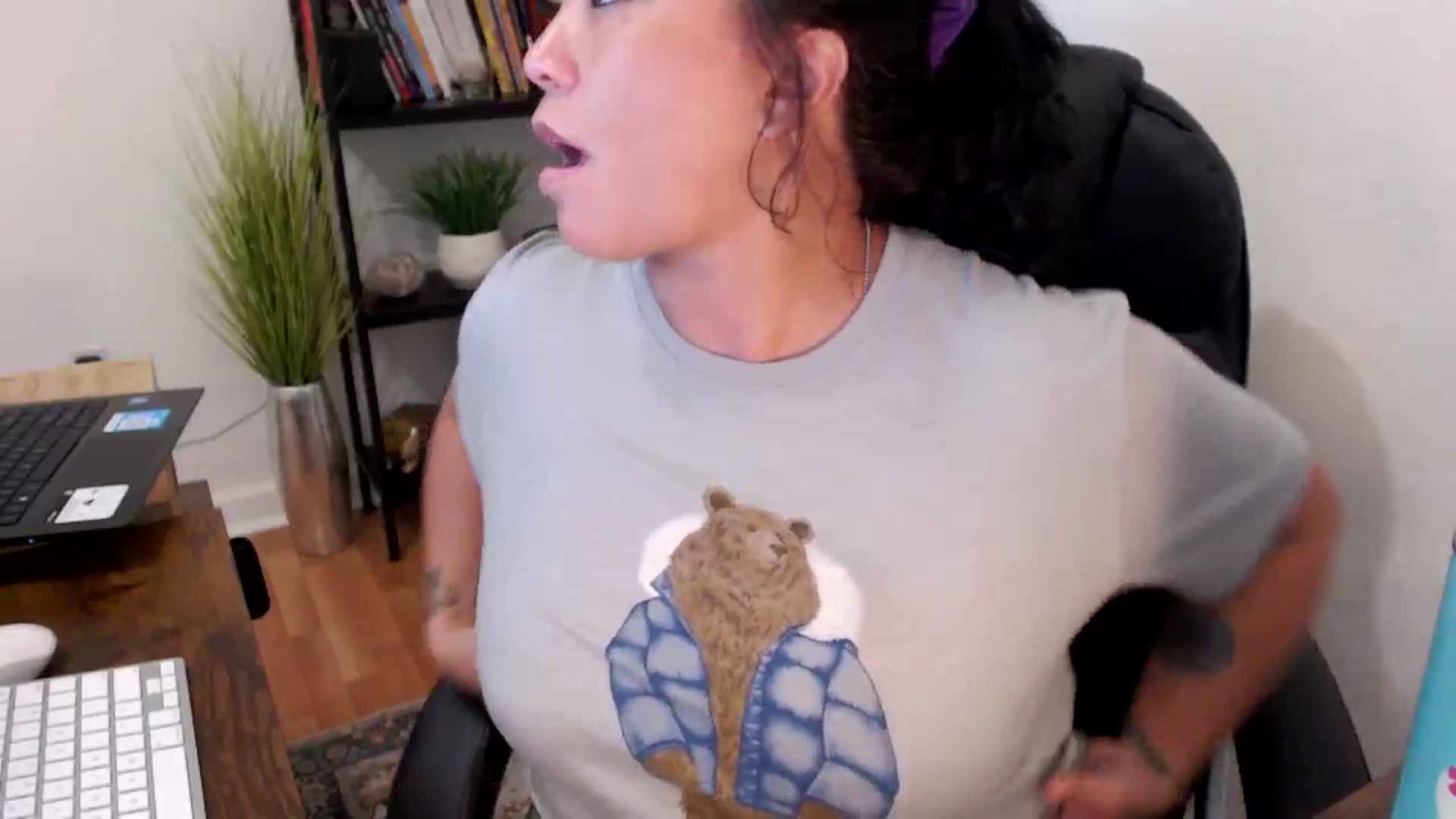 Gallery image thumbnail from MickaylaMinx's myfreecams stream on, 11/11/2024, 20:16 image 19 of 20