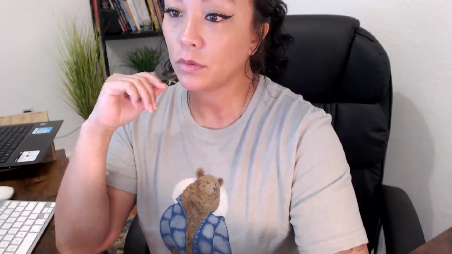 Gallery image thumbnail from MickaylaMinx's myfreecams stream on, 11/11/2024, 20:16 image 11 of 20