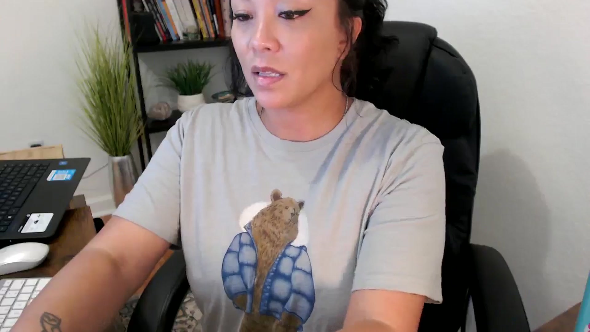 Gallery image thumbnail from MickaylaMinx's myfreecams stream on, 11/11/2024, 20:16 image 6 of 20