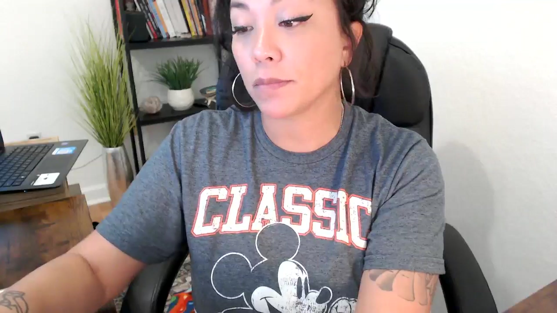 Gallery image thumbnail from MickaylaMinx's myfreecams stream on, 11/12/2024, 21:23 image 2 of 20