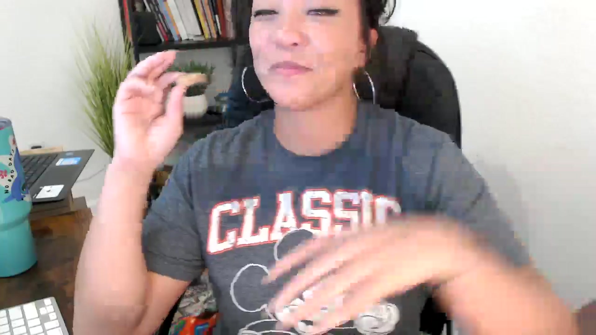 Gallery image thumbnail from MickaylaMinx's myfreecams stream on, 11/12/2024, 21:23 image 5 of 20