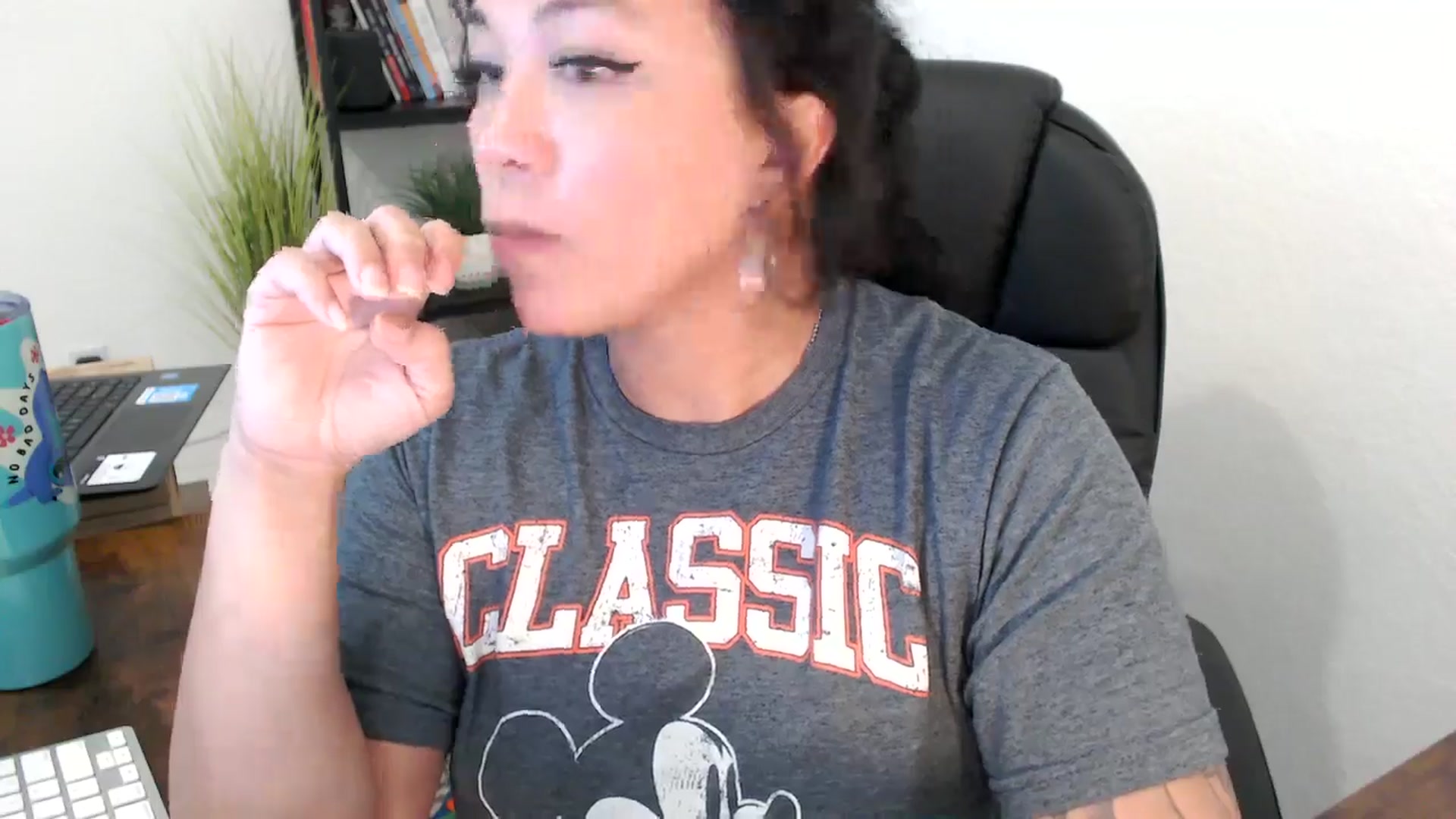 Gallery image thumbnail from MickaylaMinx's myfreecams stream on, 11/12/2024, 21:23 image 3 of 20