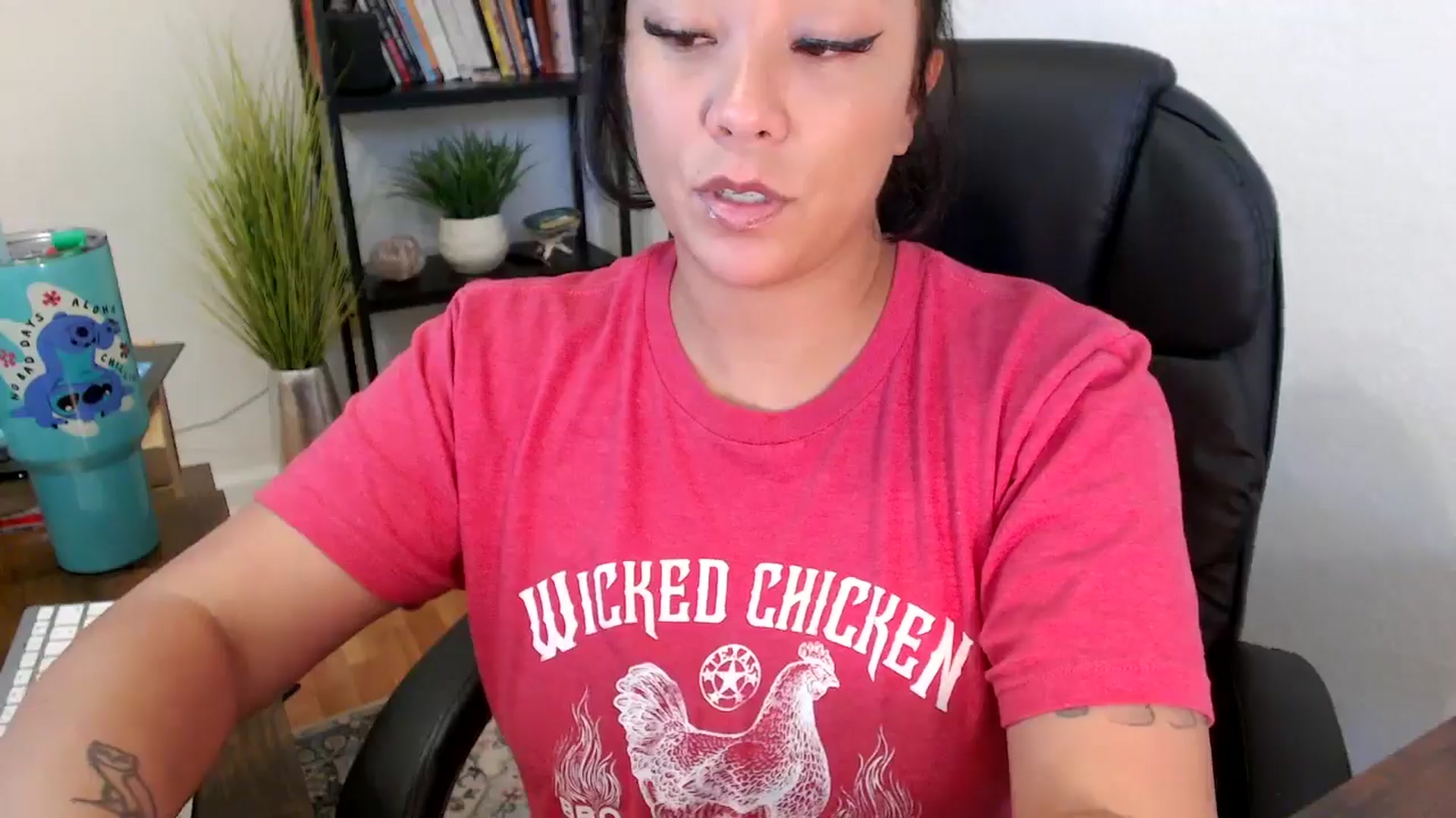 Gallery image thumbnail from MickaylaMinx's myfreecams stream on, 11/13/2024, 20:01 image 5 of 20