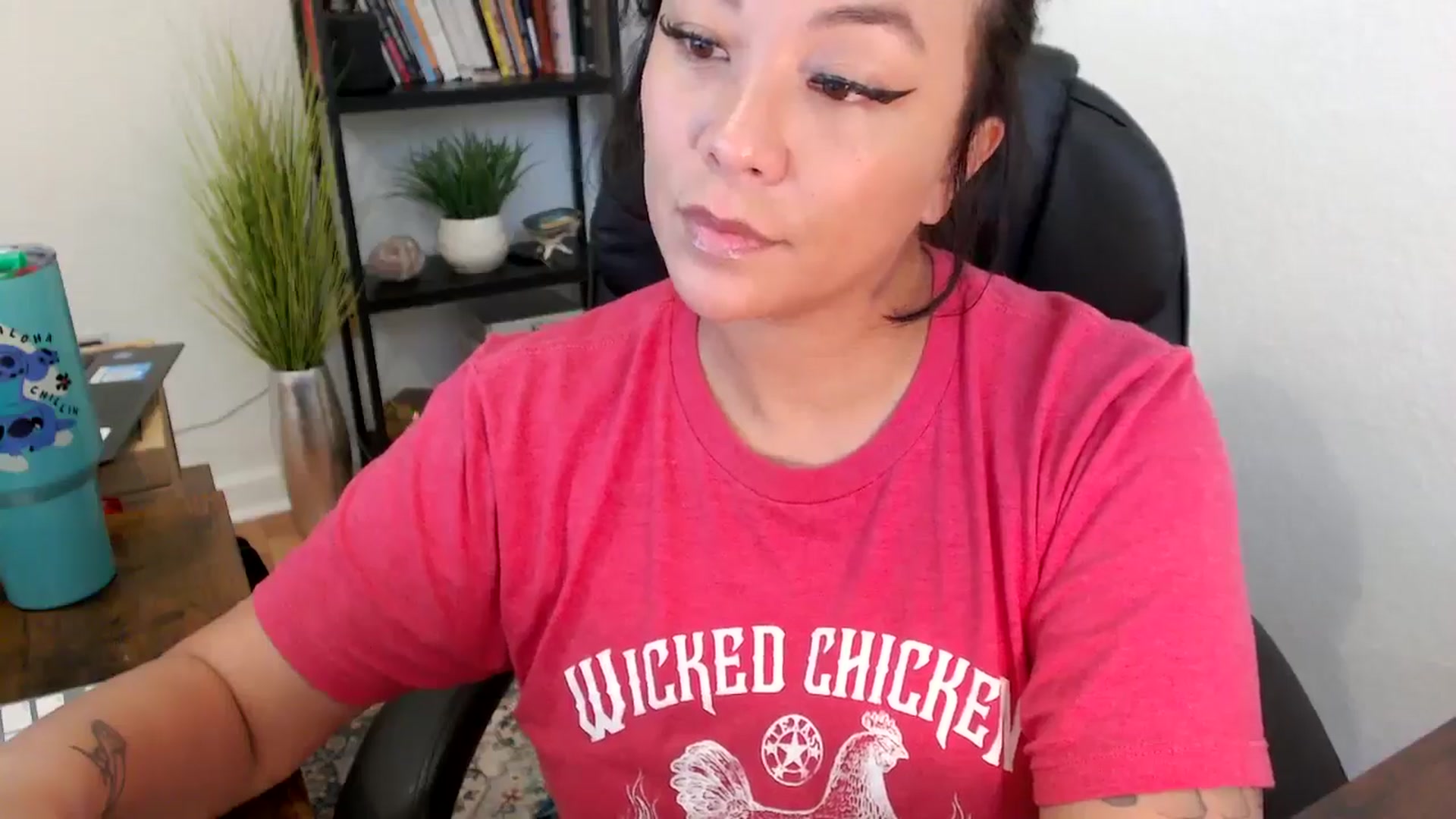 Gallery image thumbnail from MickaylaMinx's myfreecams stream on, 11/13/2024, 20:01 image 20 of 20