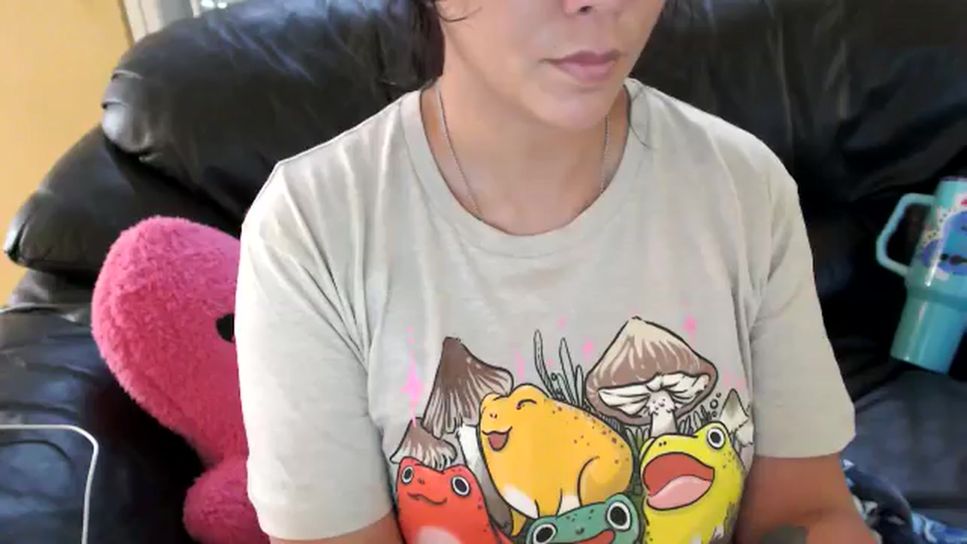 Gallery image thumbnail from MickaylaMinx's myfreecams stream on, 11/16/2024, 21:16 image 14 of 20