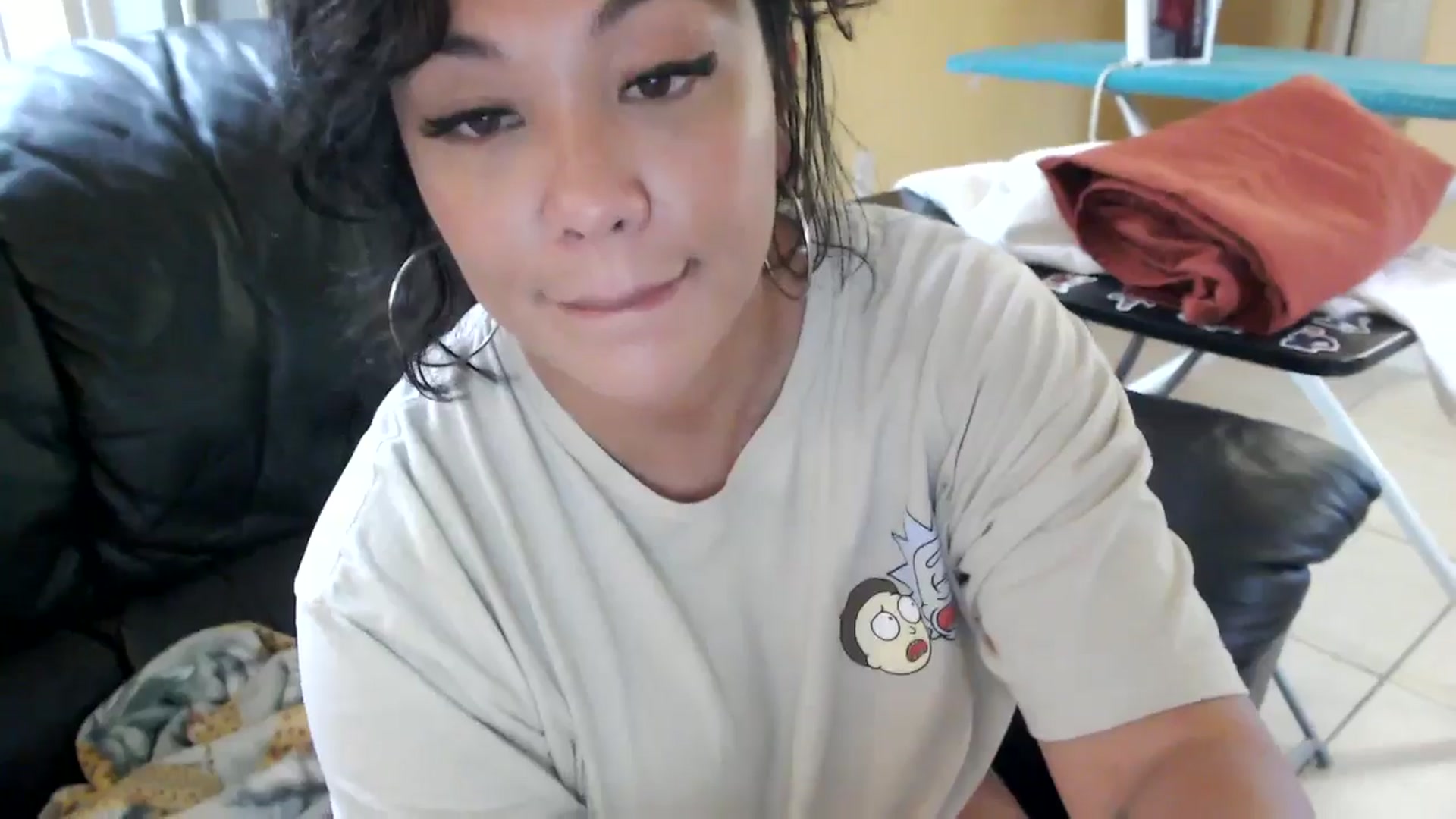 Gallery image thumbnail from MickaylaMinx's myfreecams stream on, 11/18/2024, 20:30 image 6 of 20