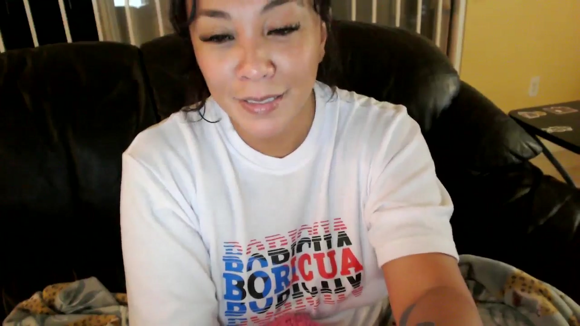 Gallery image thumbnail from MickaylaMinx's myfreecams stream on, 11/20/2024, 01:45 image 11 of 20