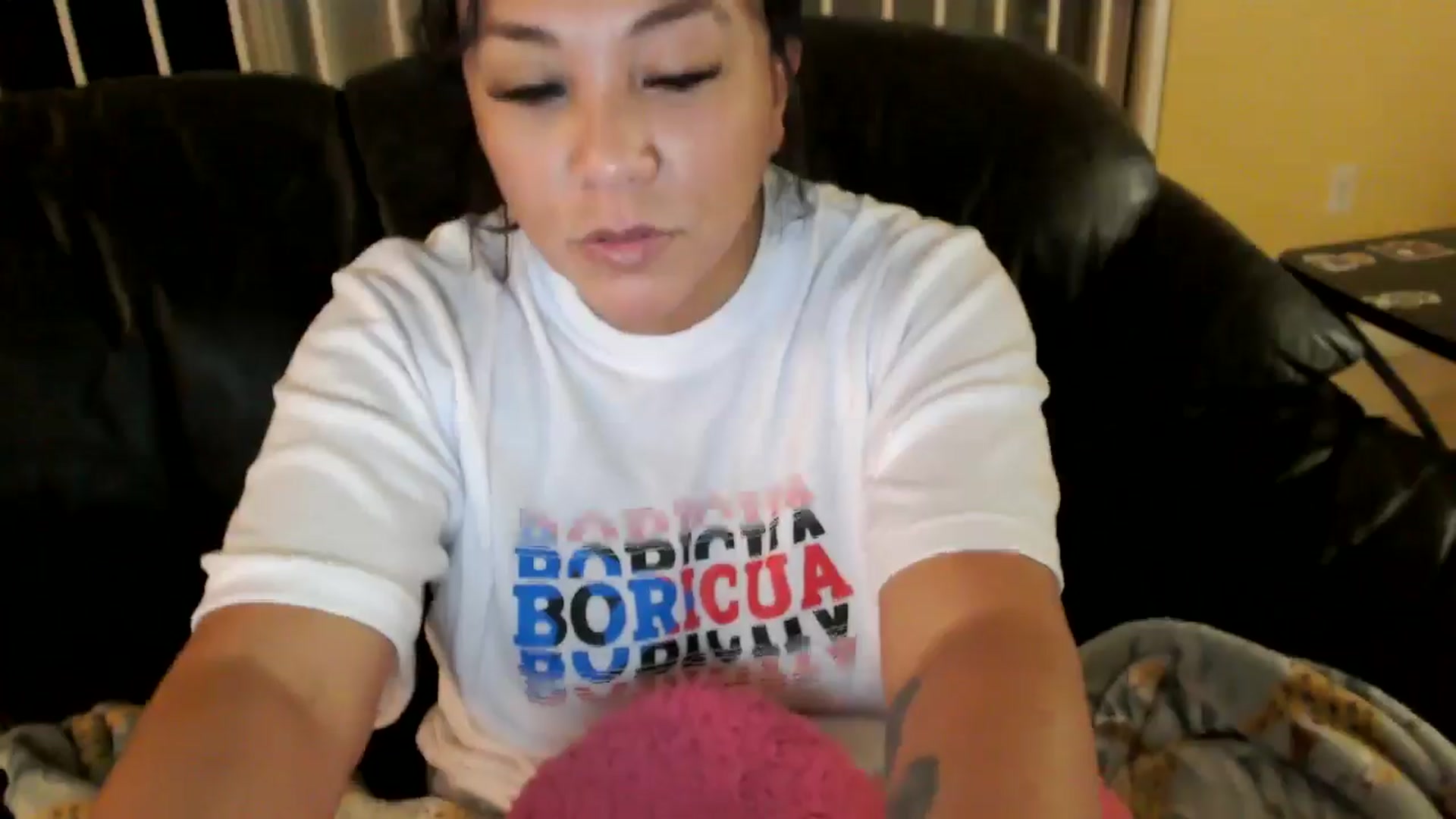 Gallery image thumbnail from MickaylaMinx's myfreecams stream on, 11/20/2024, 01:45 image 4 of 20
