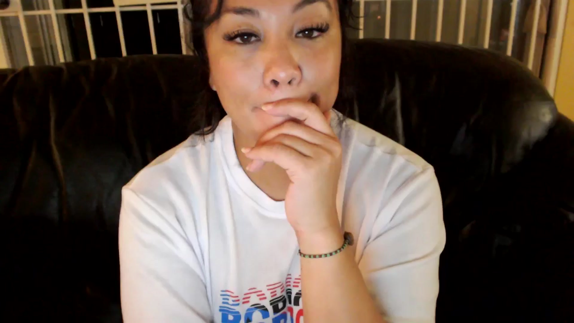 Gallery image thumbnail from MickaylaMinx's myfreecams stream on, 11/20/2024, 03:08 image 10 of 20