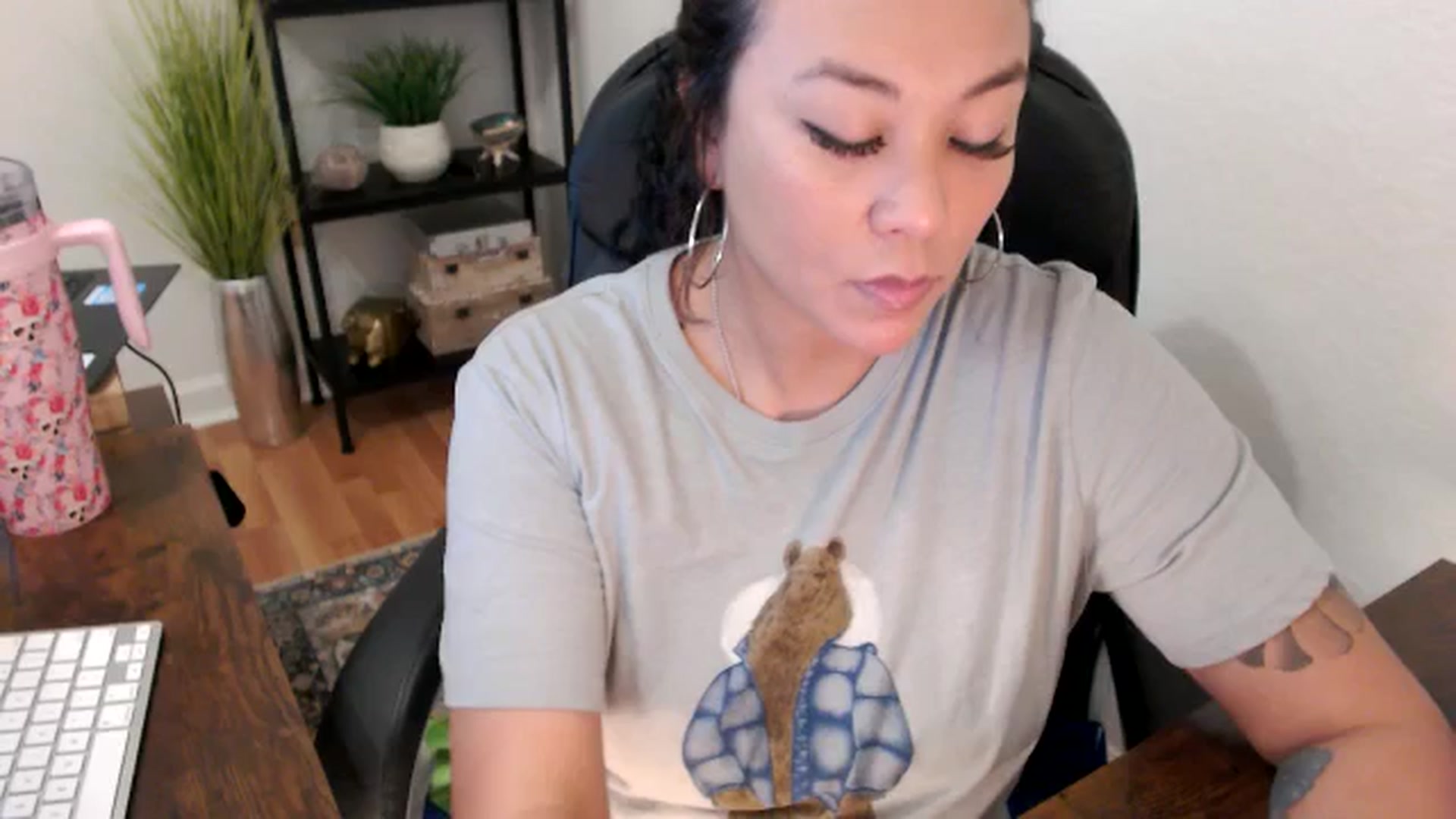 Gallery image thumbnail from MickaylaMinx's myfreecams stream on, 11/21/2024, 17:12 image 9 of 20