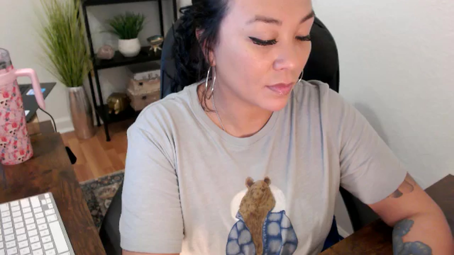 Gallery image thumbnail from MickaylaMinx's myfreecams stream on, 11/21/2024, 17:12 image 13 of 20